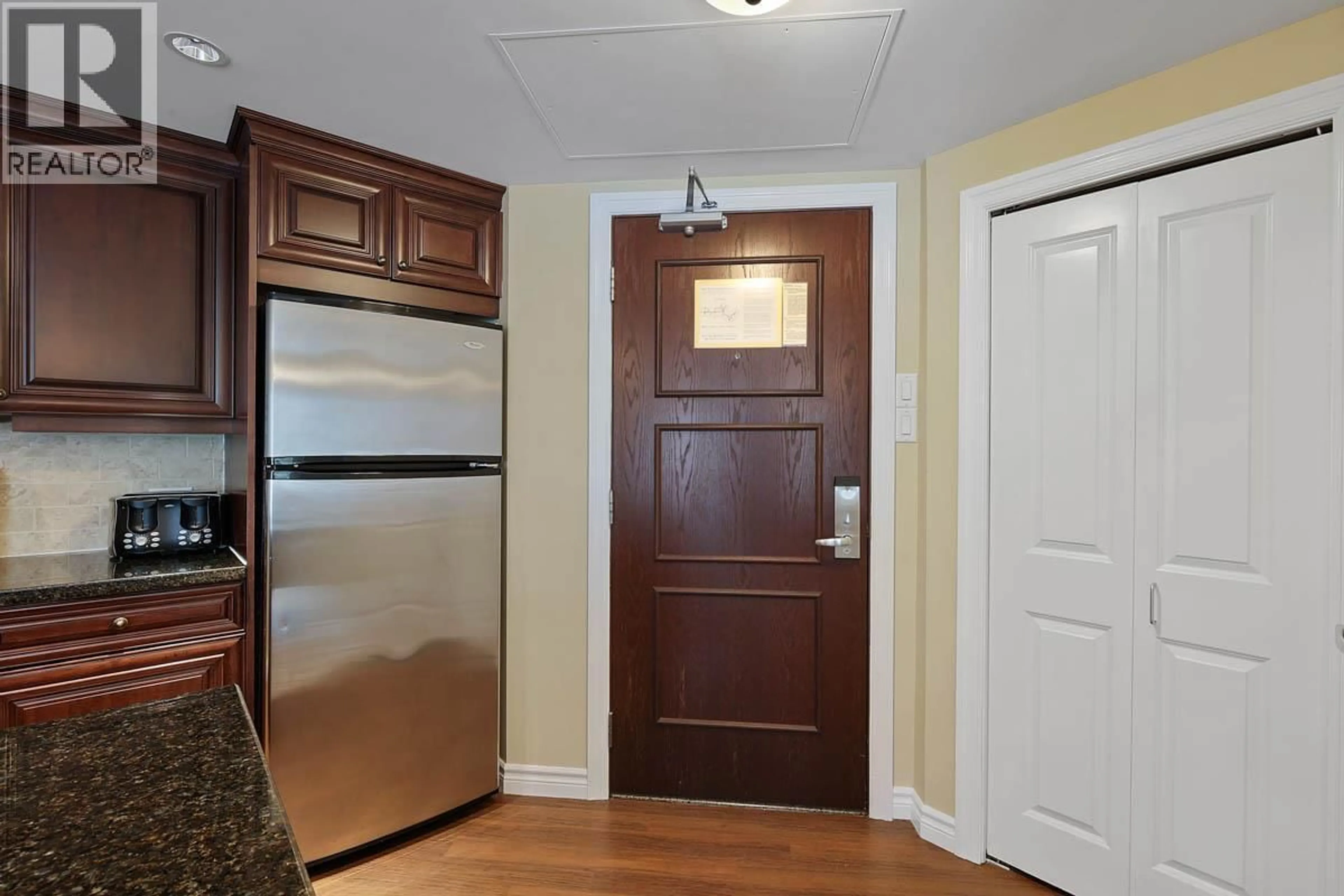 Indoor entryway for 1313B - 3250 VILLAGE WAY, Sun Peaks British Columbia V0E5N0