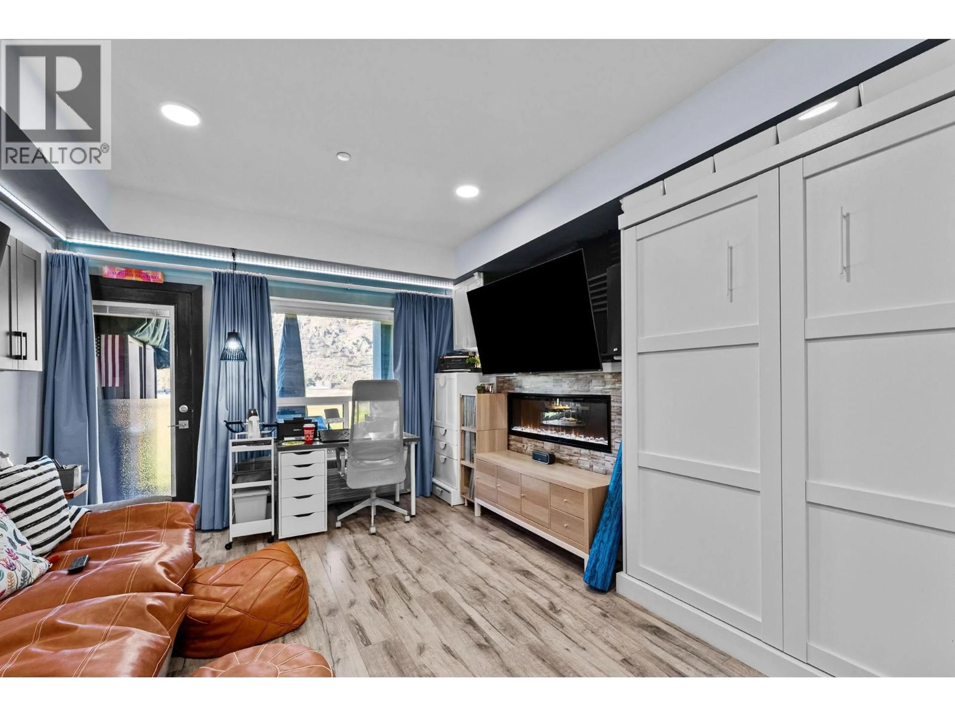 Home theater for 207 - 651 DUNES DRIVE, Kamloops British Columbia V2B0K2