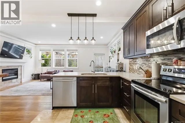 3363 TURNSTONE DRIVE, Langford 5