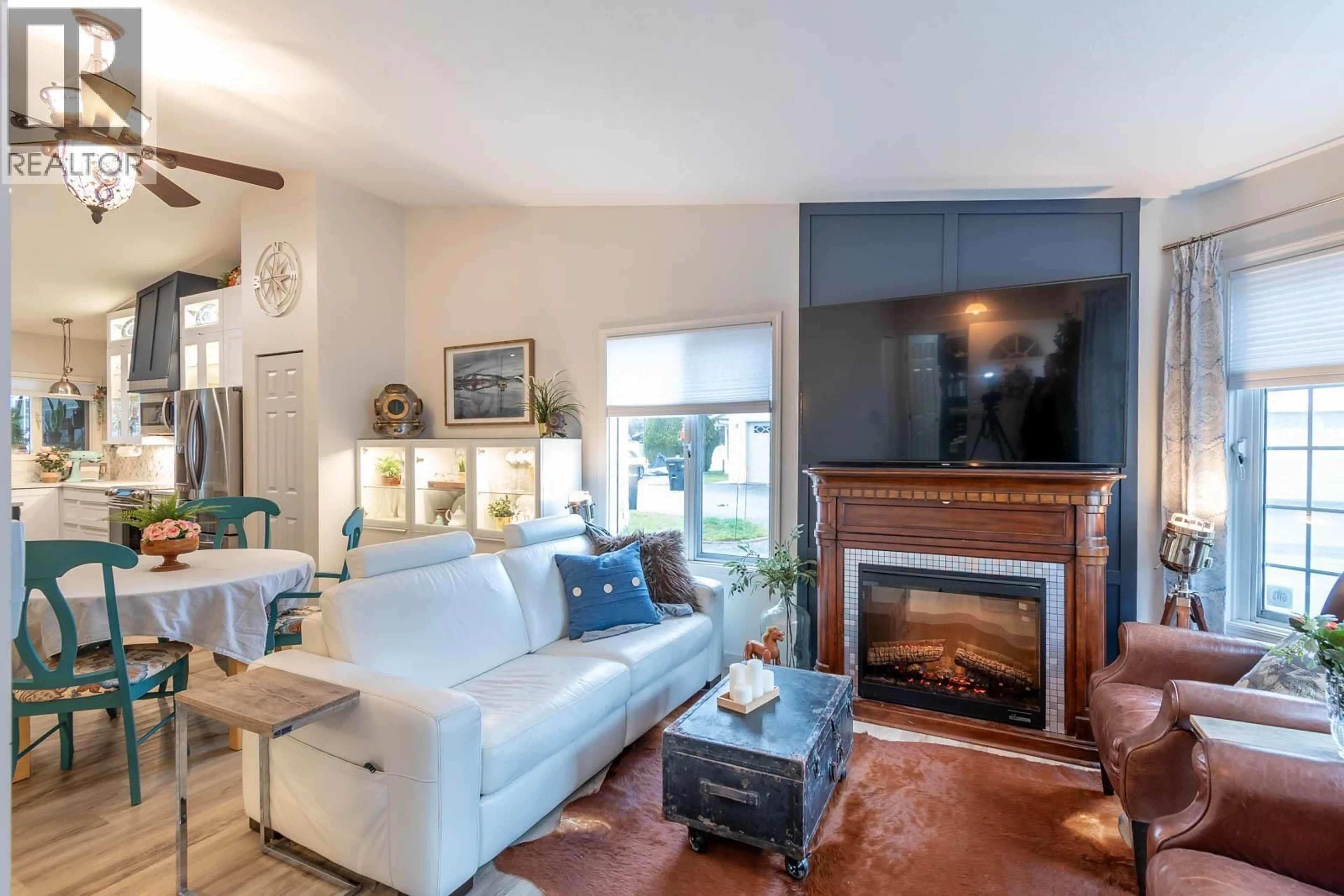 Living room with furniture, unknown for 2 - 3502 24 AVENUE, Vernon British Columbia V1T1L8