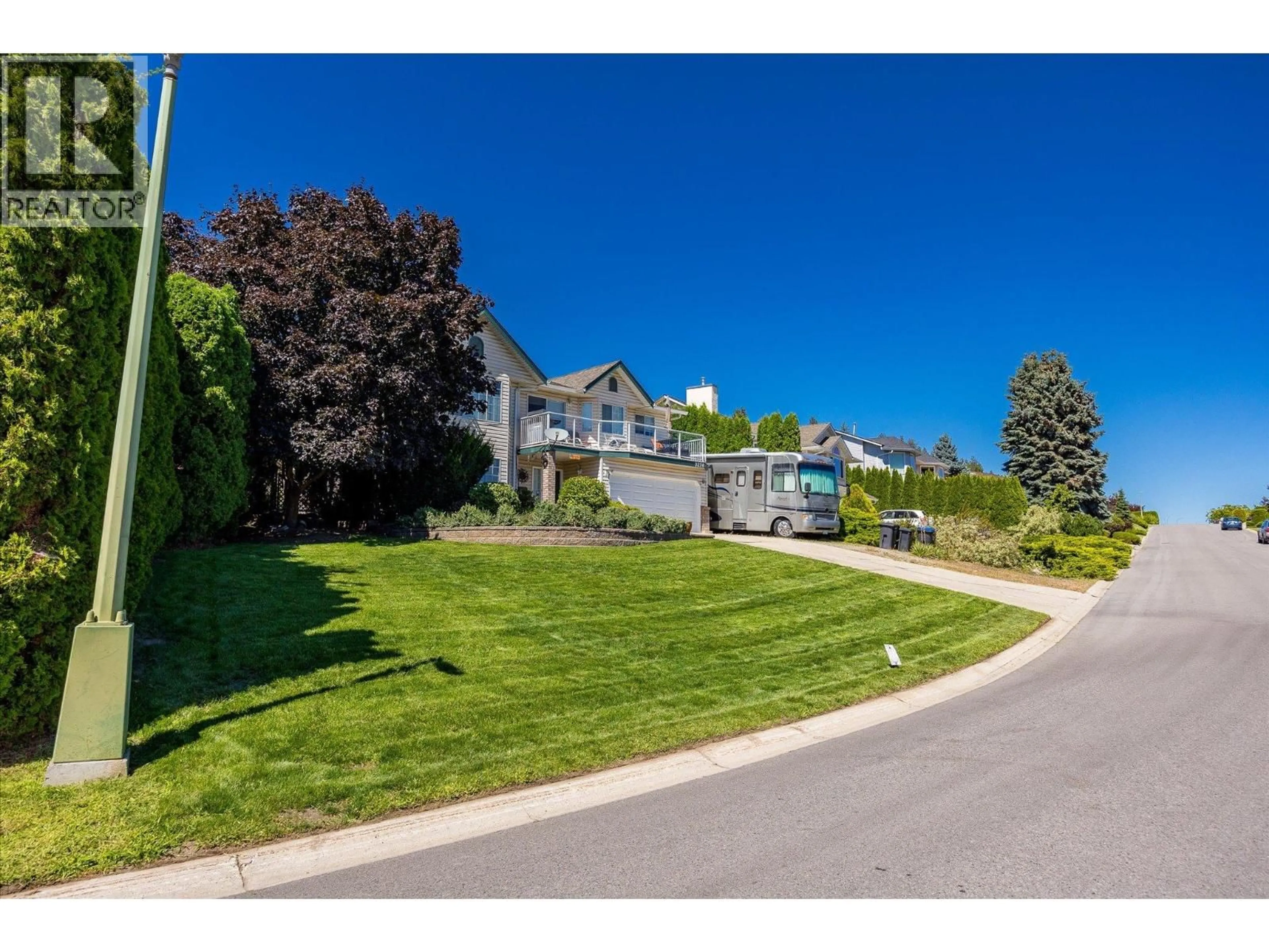 A pic from outside/outdoor area/front of a property/back of a property/a pic from drone, street for 3278 SUNDANCE DRIVE, West Kelowna British Columbia V4T1S4