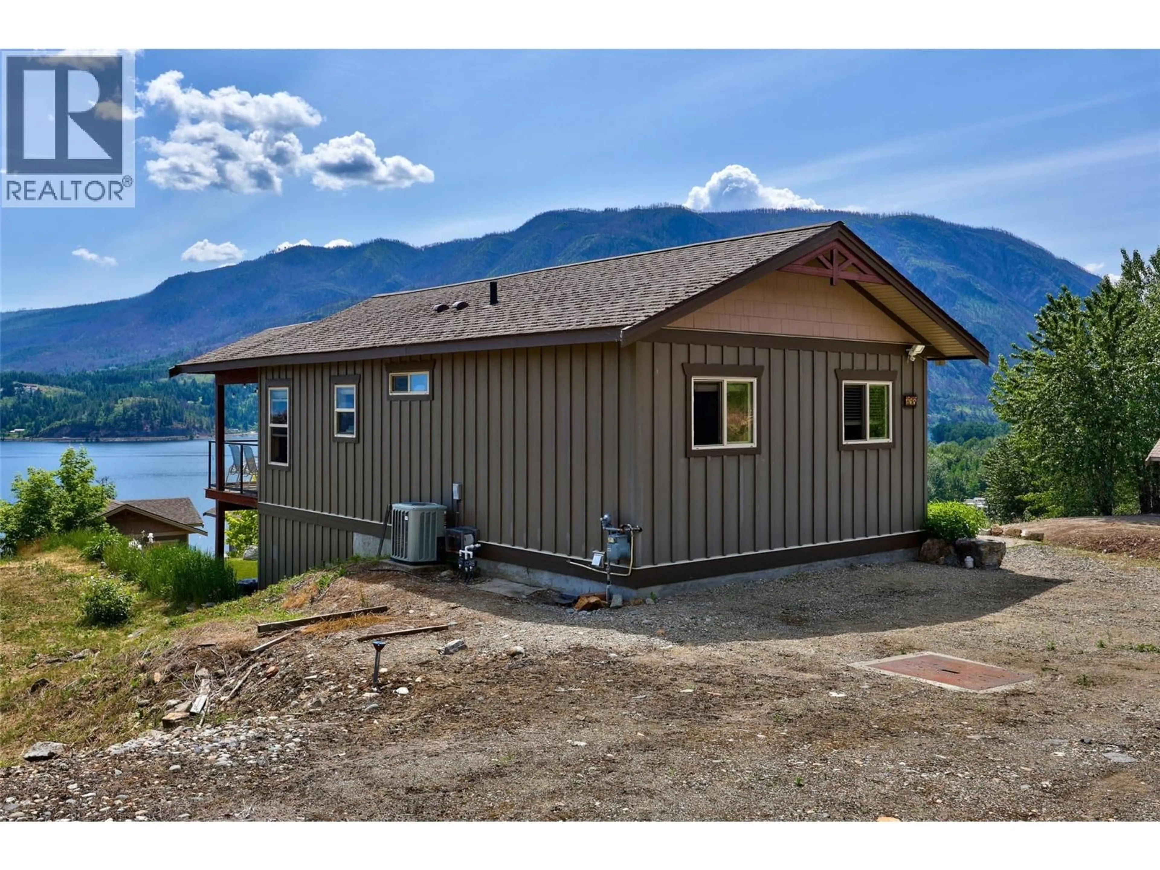 Shed for 198 - 2633 SQUILAX ANGLEMONT ROAD, Lee Creek British Columbia V0E1M4