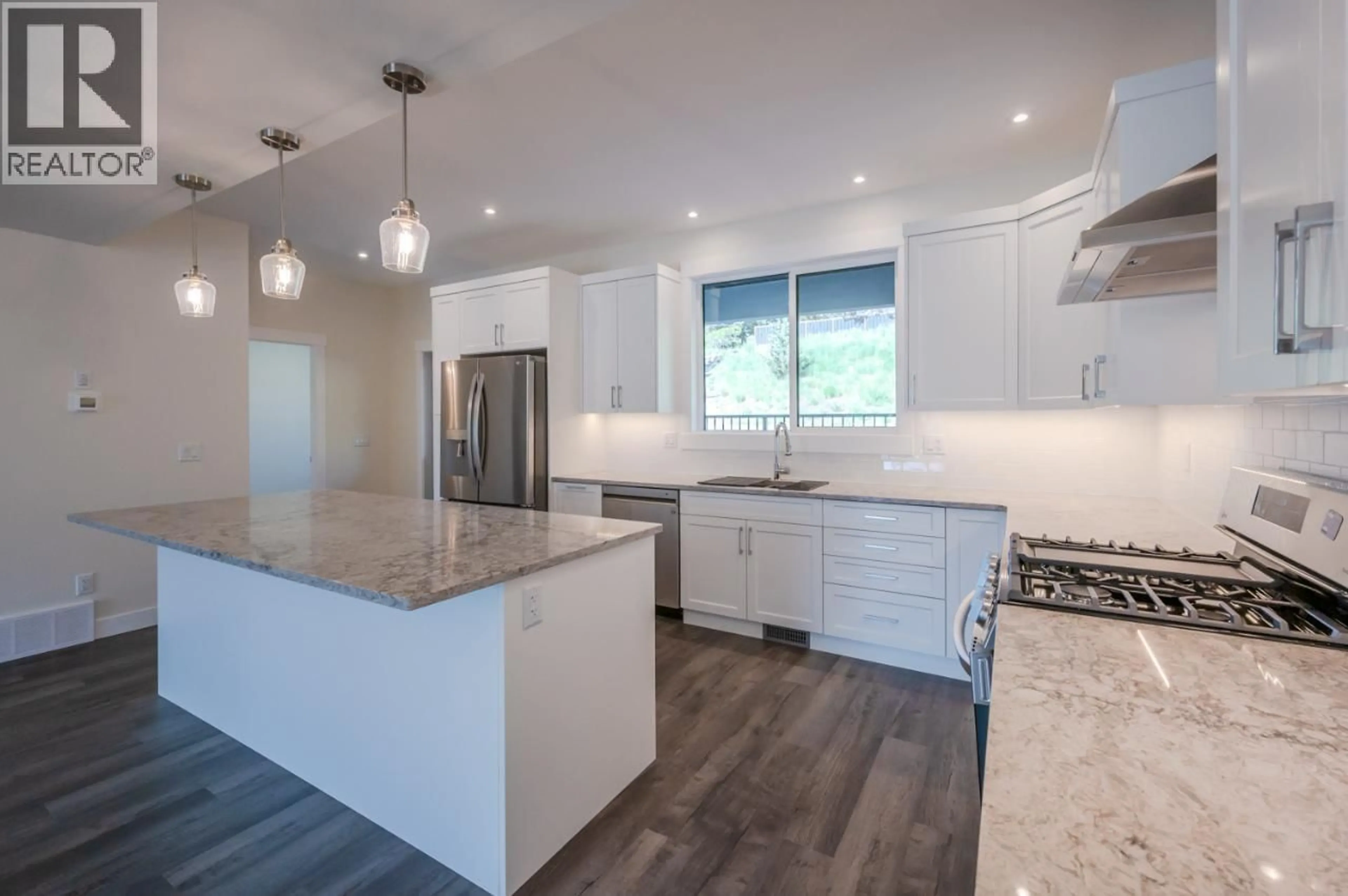 Open concept kitchen, unknown for 6380 OKANAGAN STREET, Oliver British Columbia V0H1T0