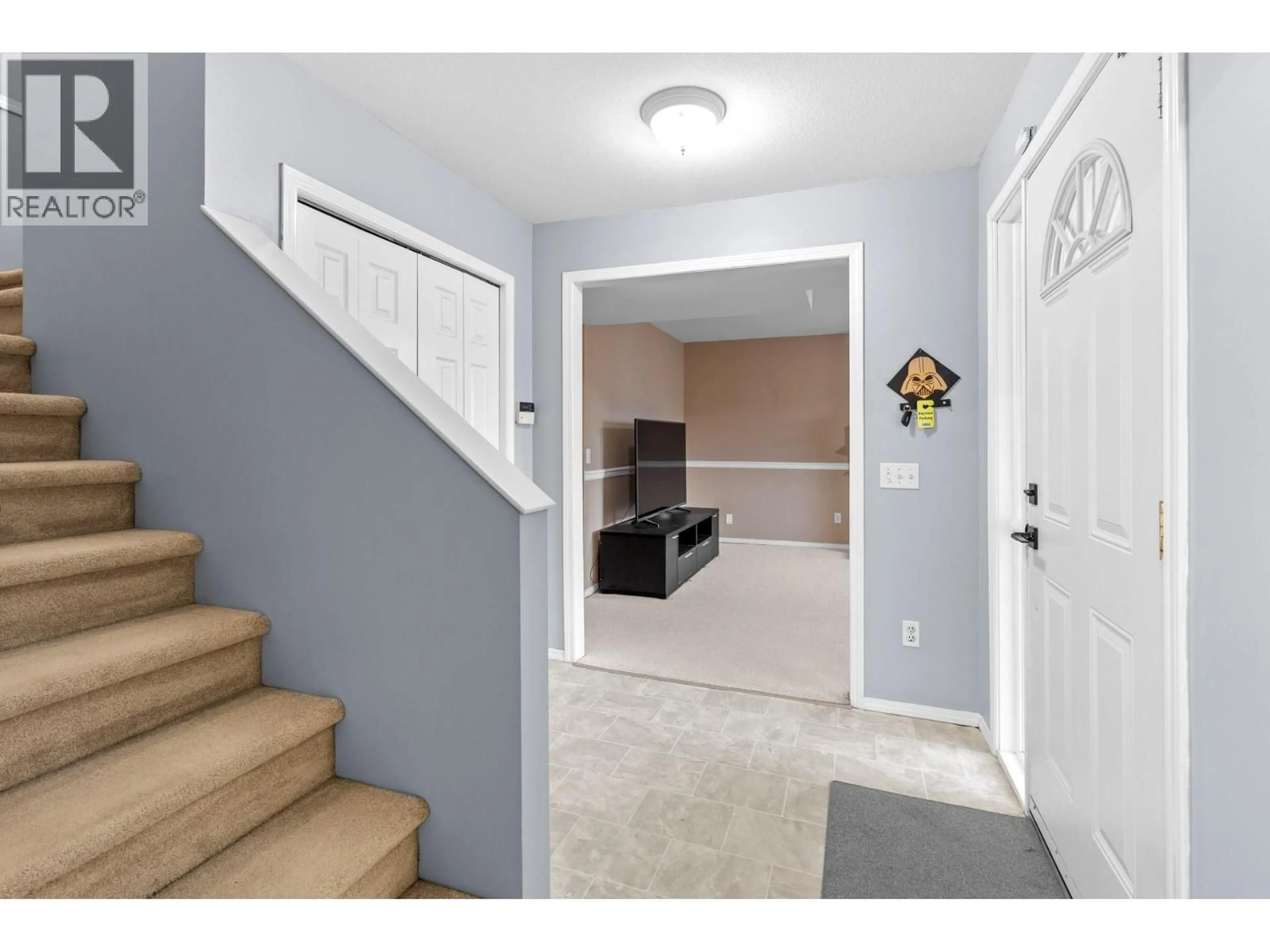Indoor entryway for 101 - 2440 OLD OKANAGAN HIGHWAY, West Kelowna British Columbia V4T1X6