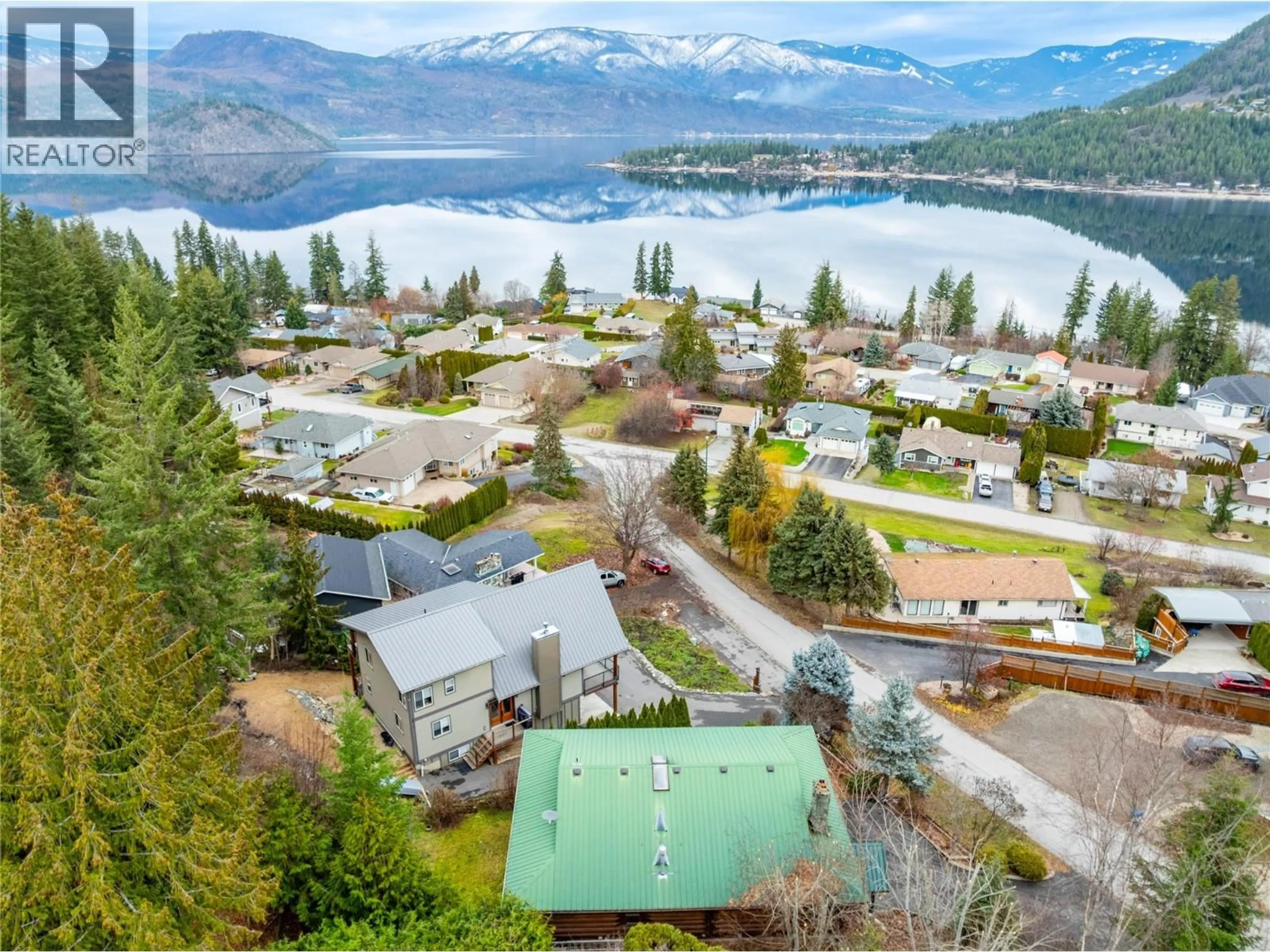 A pic from outside/outdoor area/front of a property/back of a property/a pic from drone, mountain view for 2822 JUNIPER CRESCENT, Blind Bay British Columbia V0E1H1