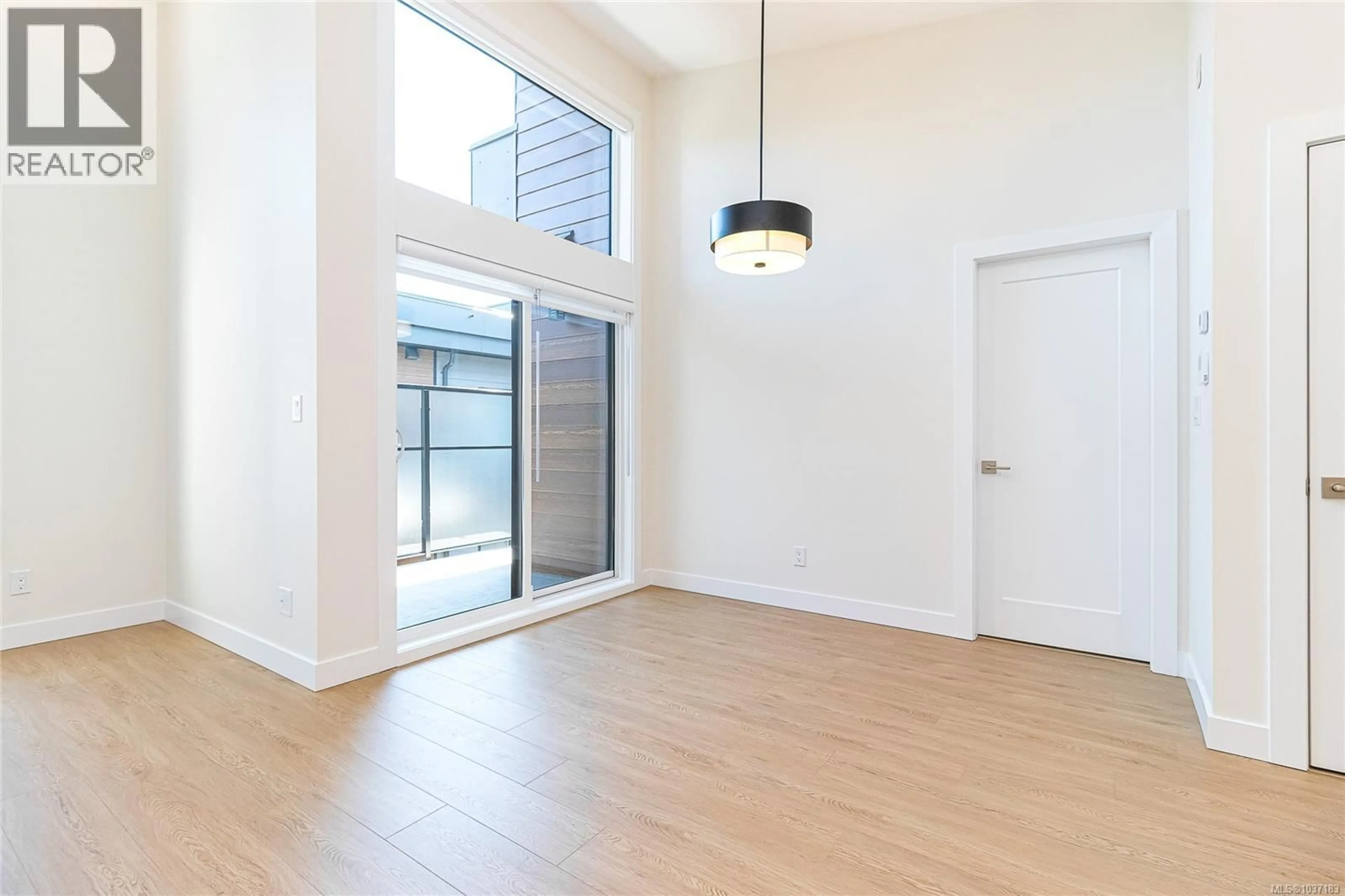 Indoor entryway for 504 - 924 JENKINS AVENUE, Langford British Columbia V9B2N7