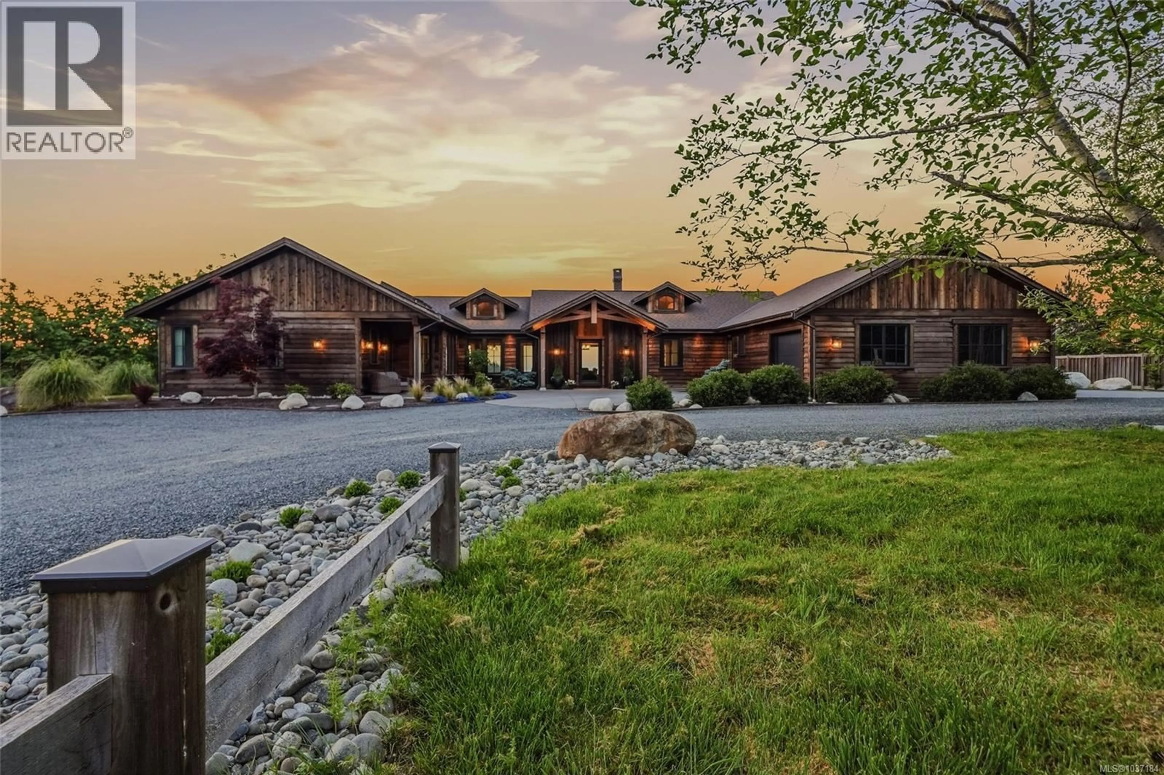 Patio, mountain view for 859 ANDREEF ROAD, Qualicum Beach British Columbia V9K2T6