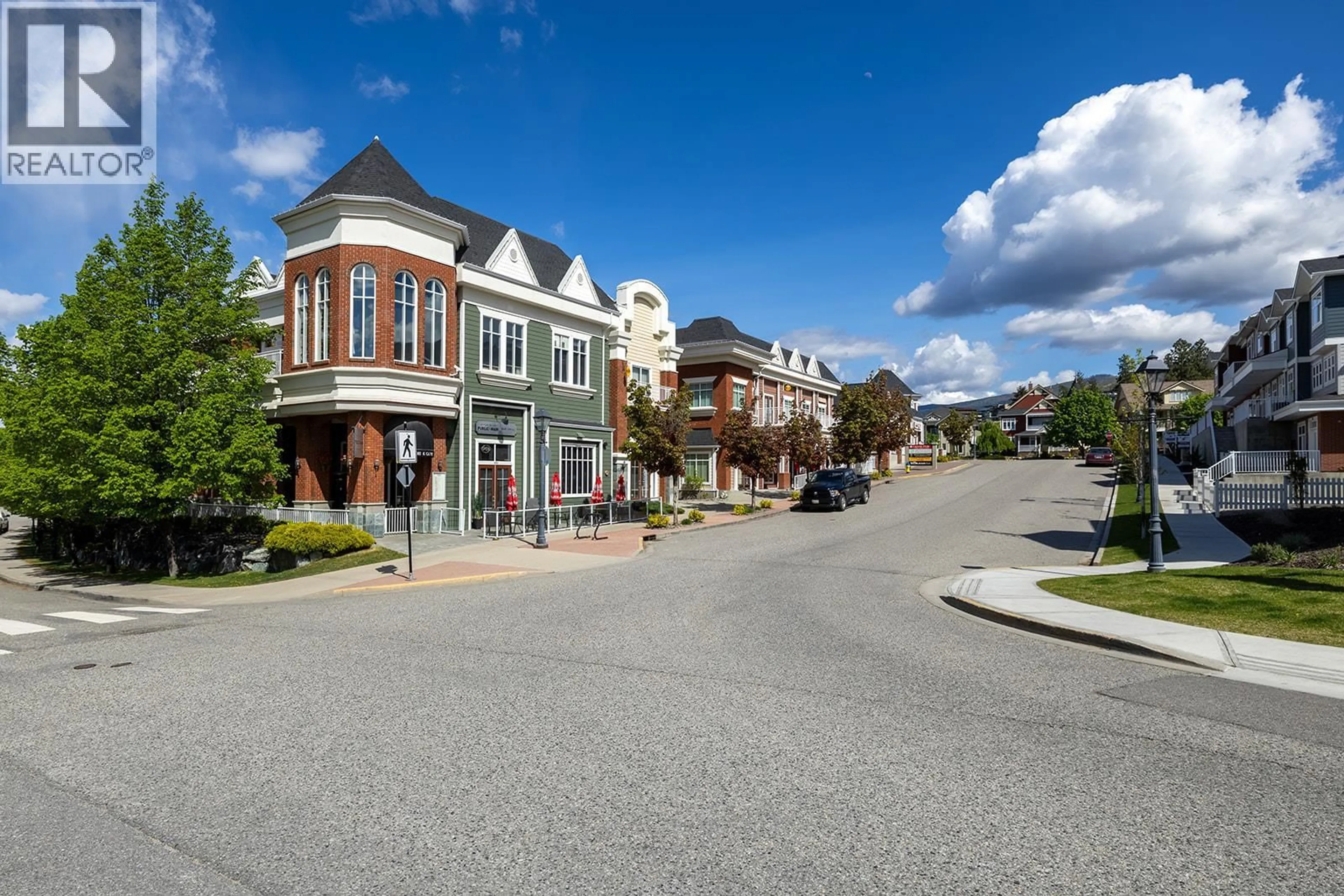 Patio, street for 202 - 5300 MAIN STREET, Kelowna British Columbia V1W0C1