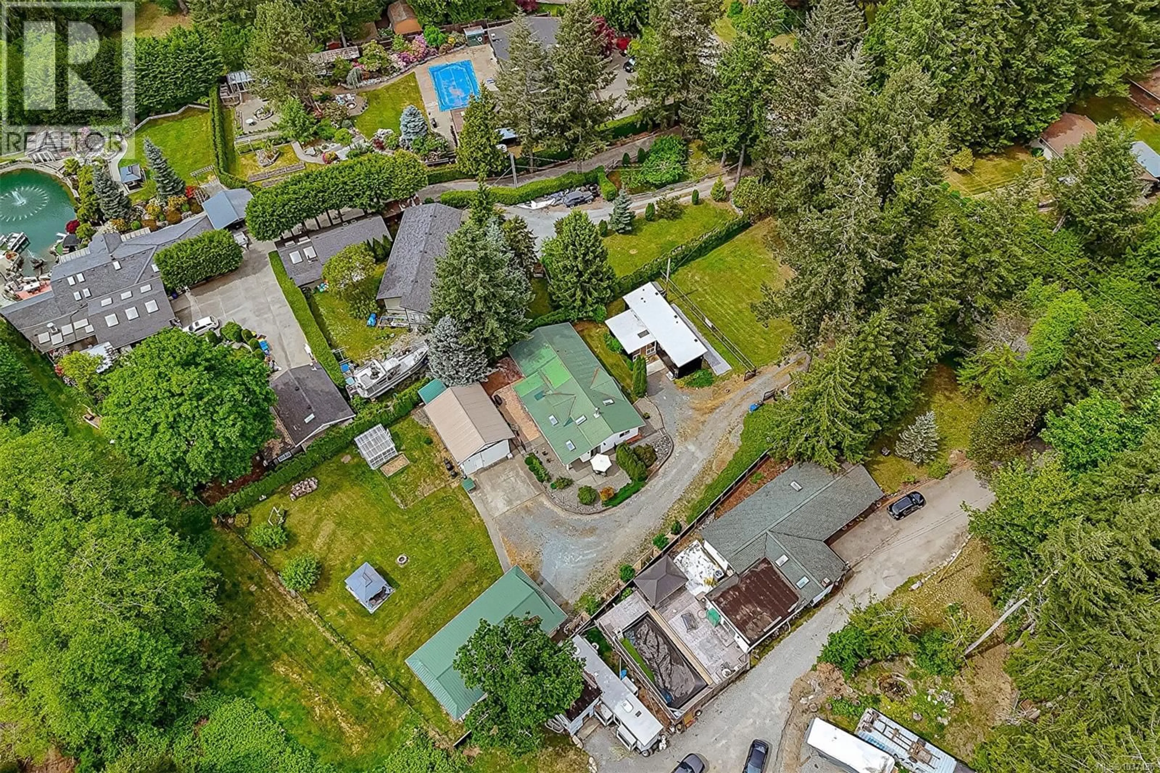 A pic from outside/outdoor area/front of a property/back of a property/a pic from drone, unknown for 3352 RIDGEVIEW CRESCENT, Cobble Hill British Columbia V8H0C4