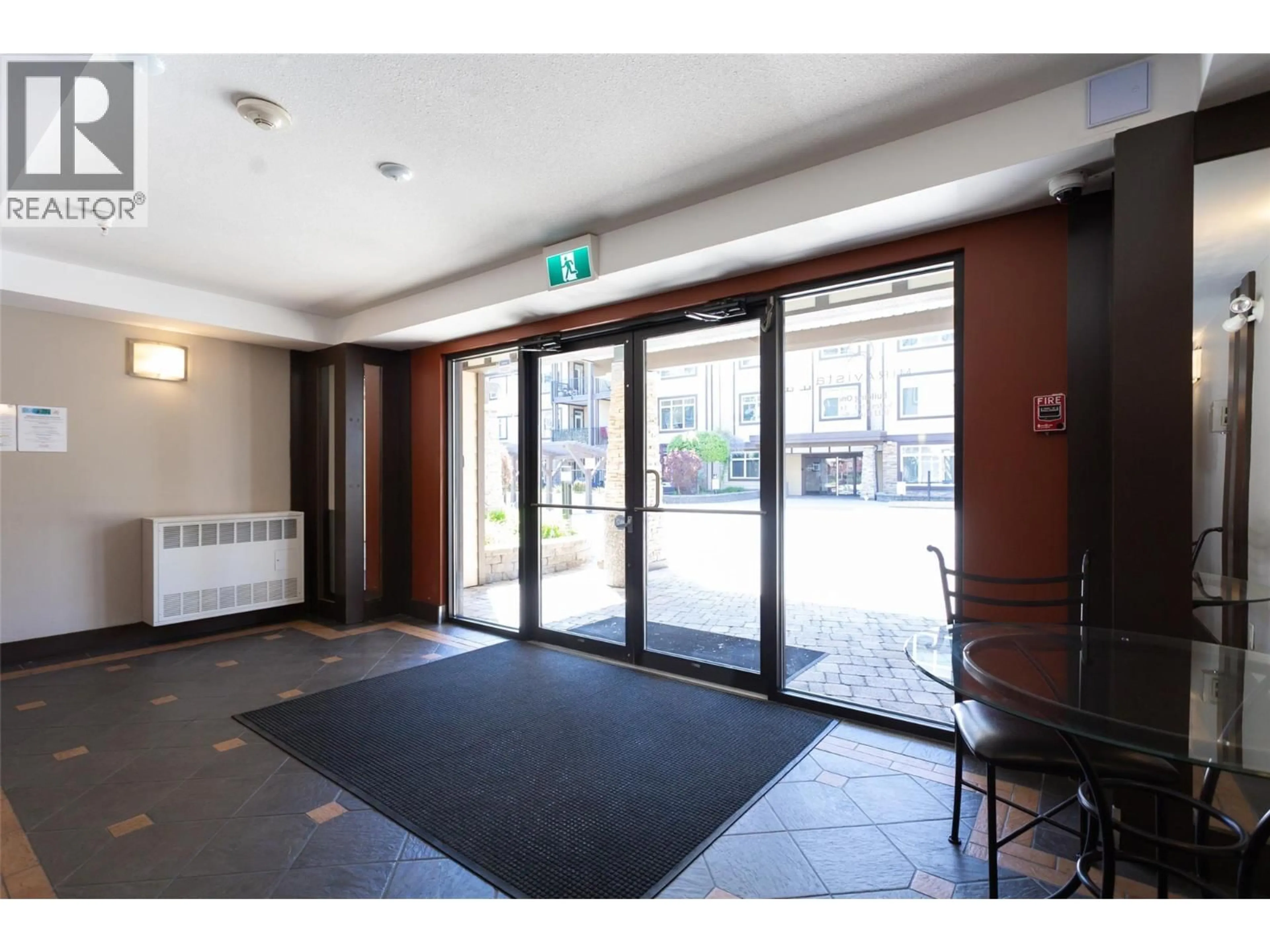 Indoor foyer for 1211 - 3833 BROWN ROAD, West Kelowna British Columbia V4T2J3