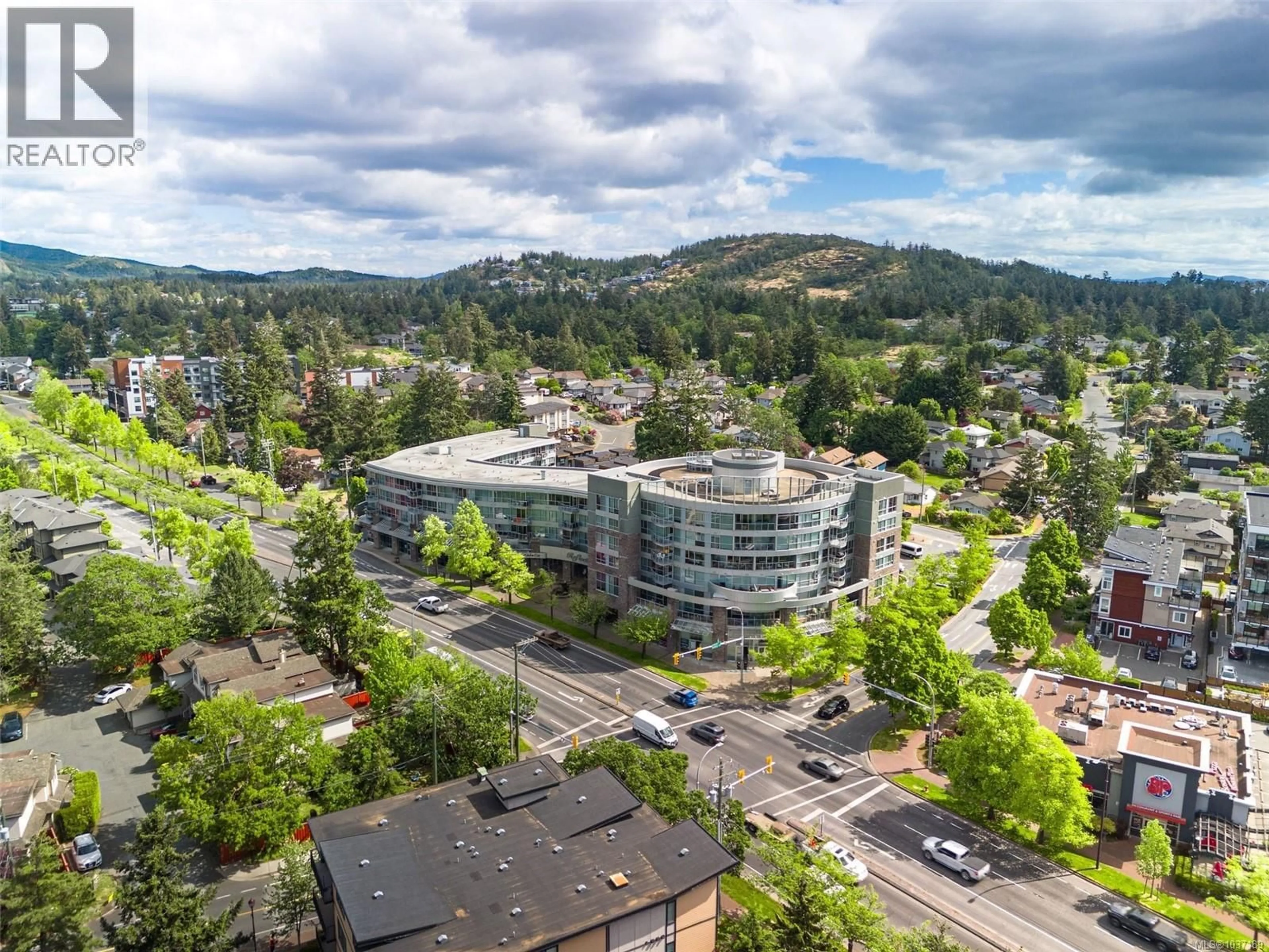A pic from outside/outdoor area/front of a property/back of a property/a pic from drone, mountain view for 532 - 2745 VETERANS MEMORIAL PARKWAY, Langford British Columbia V9B0H4