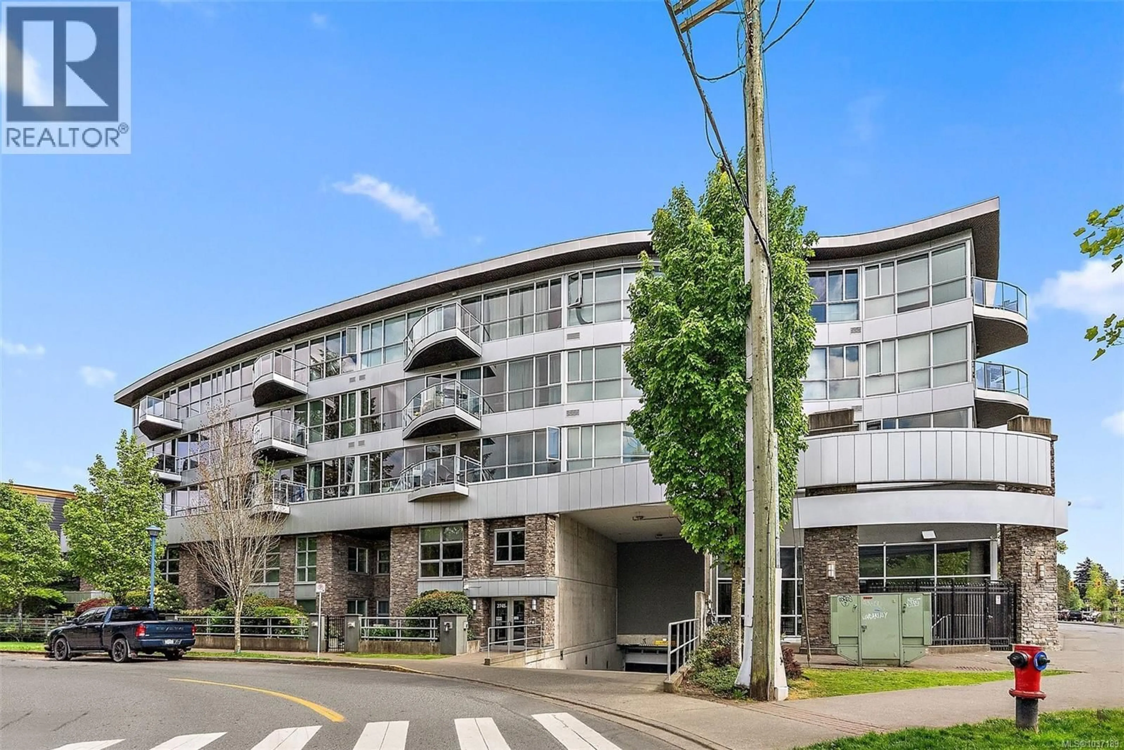 Patio, building for 532 - 2745 VETERANS MEMORIAL PARKWAY, Langford British Columbia V9B0H4