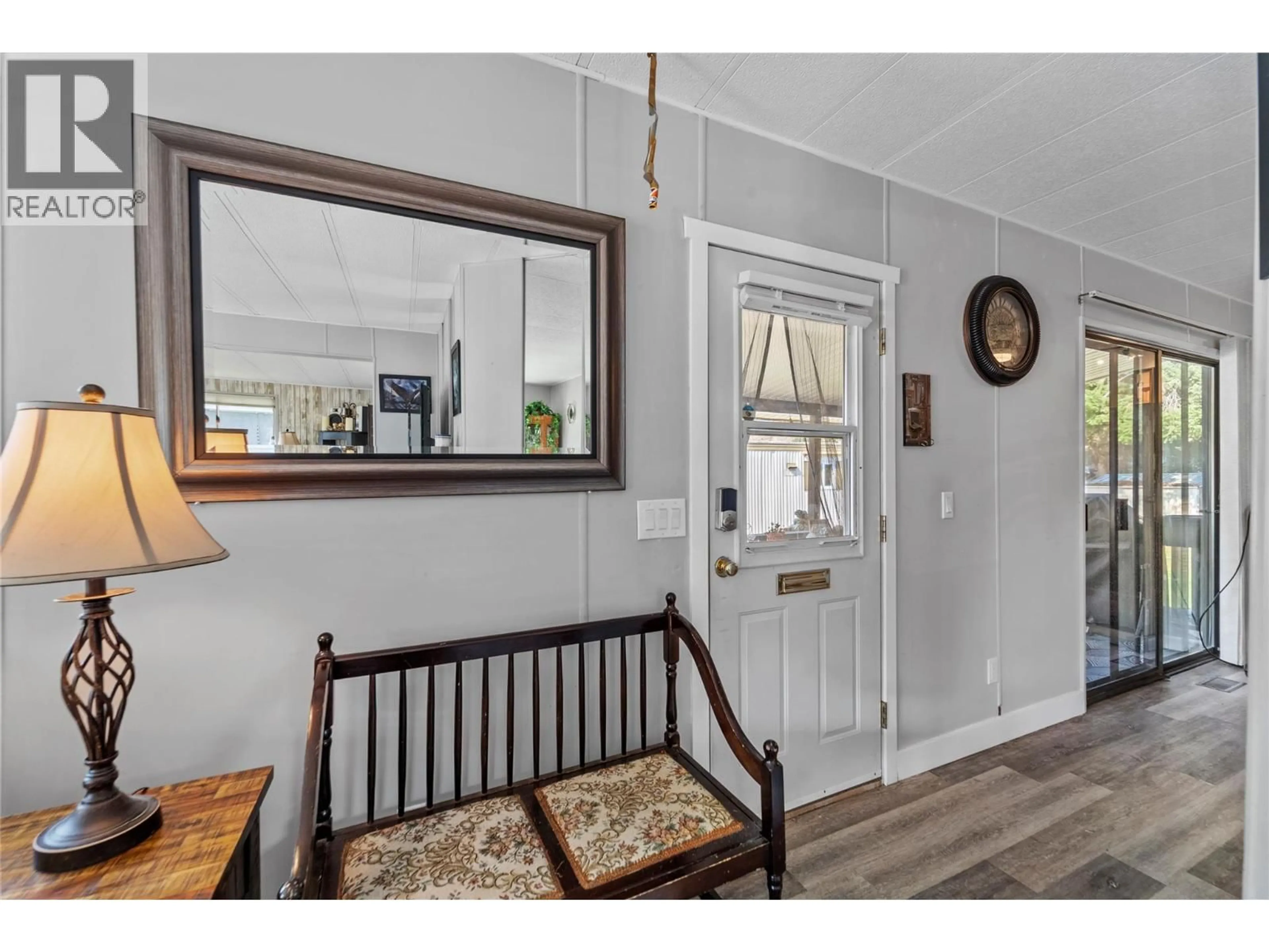 Indoor entryway for 62 - 2401 ORD ROAD, Kamloops British Columbia V2B7V8