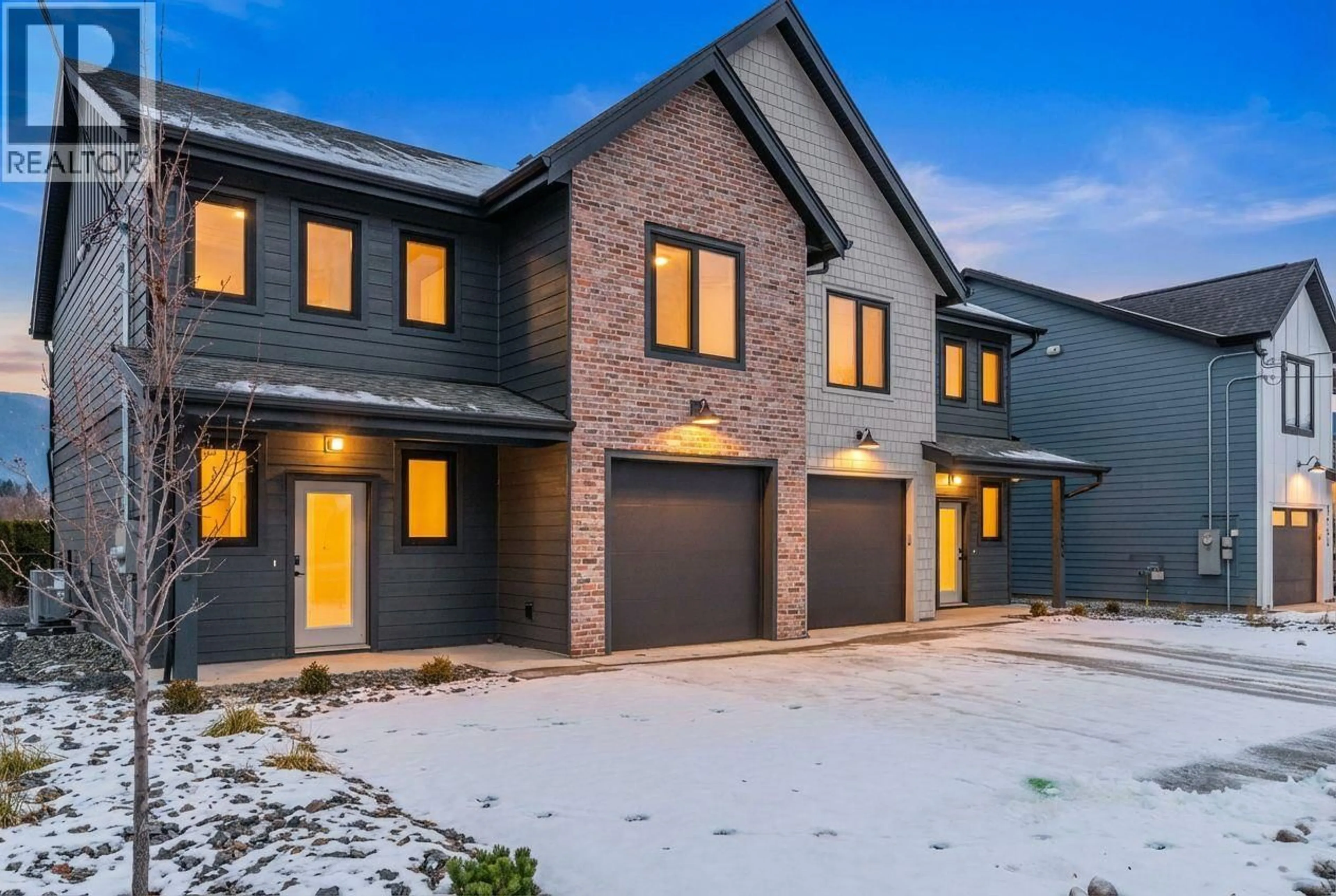 Home with brick exterior material, street for 101 - 2345 PATTERSON AVENUE, Armstrong British Columbia V0E1B1