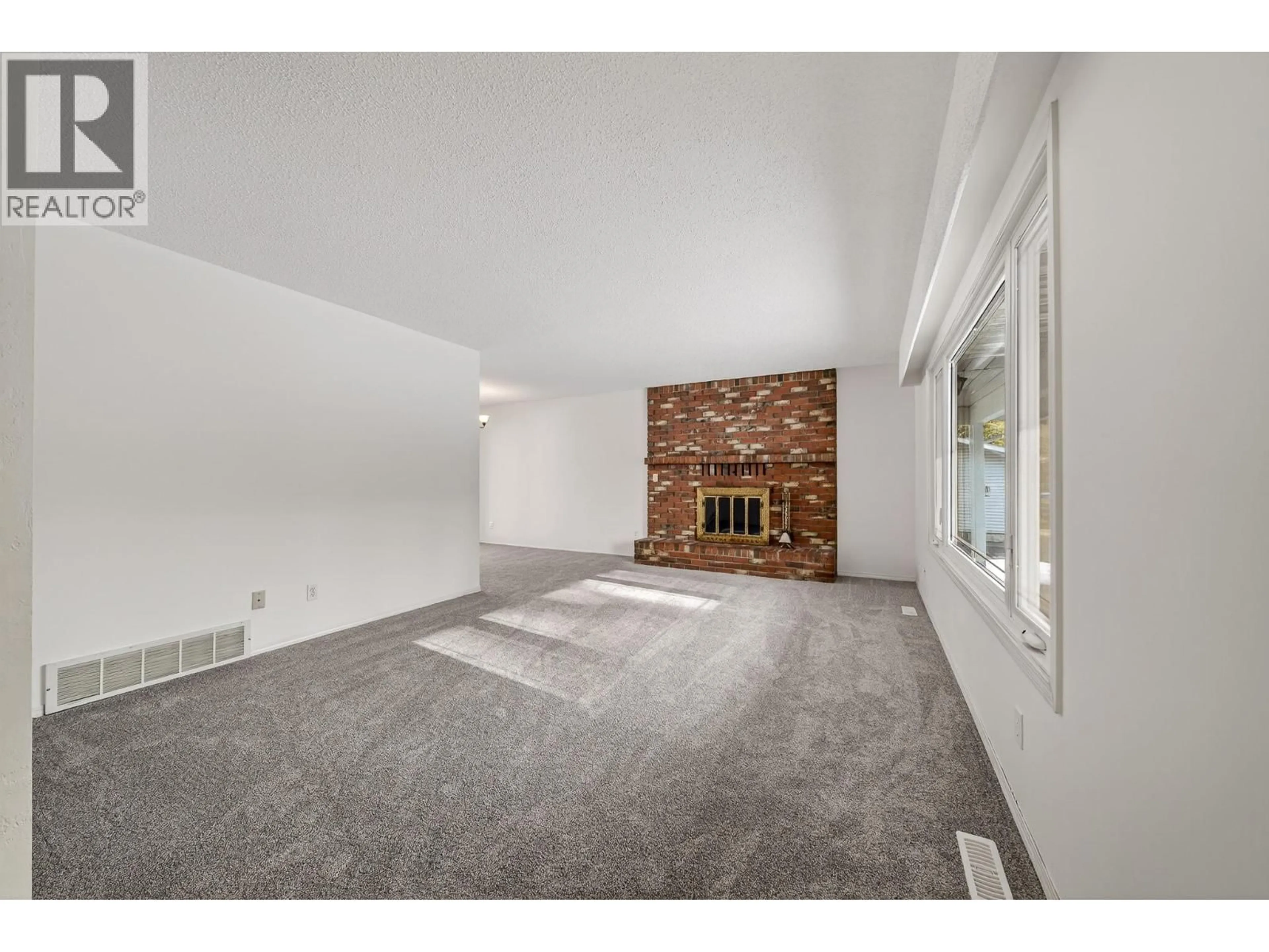 A pic of a room for 261 PINE AVENUE, Sparwood British Columbia V0B2G0