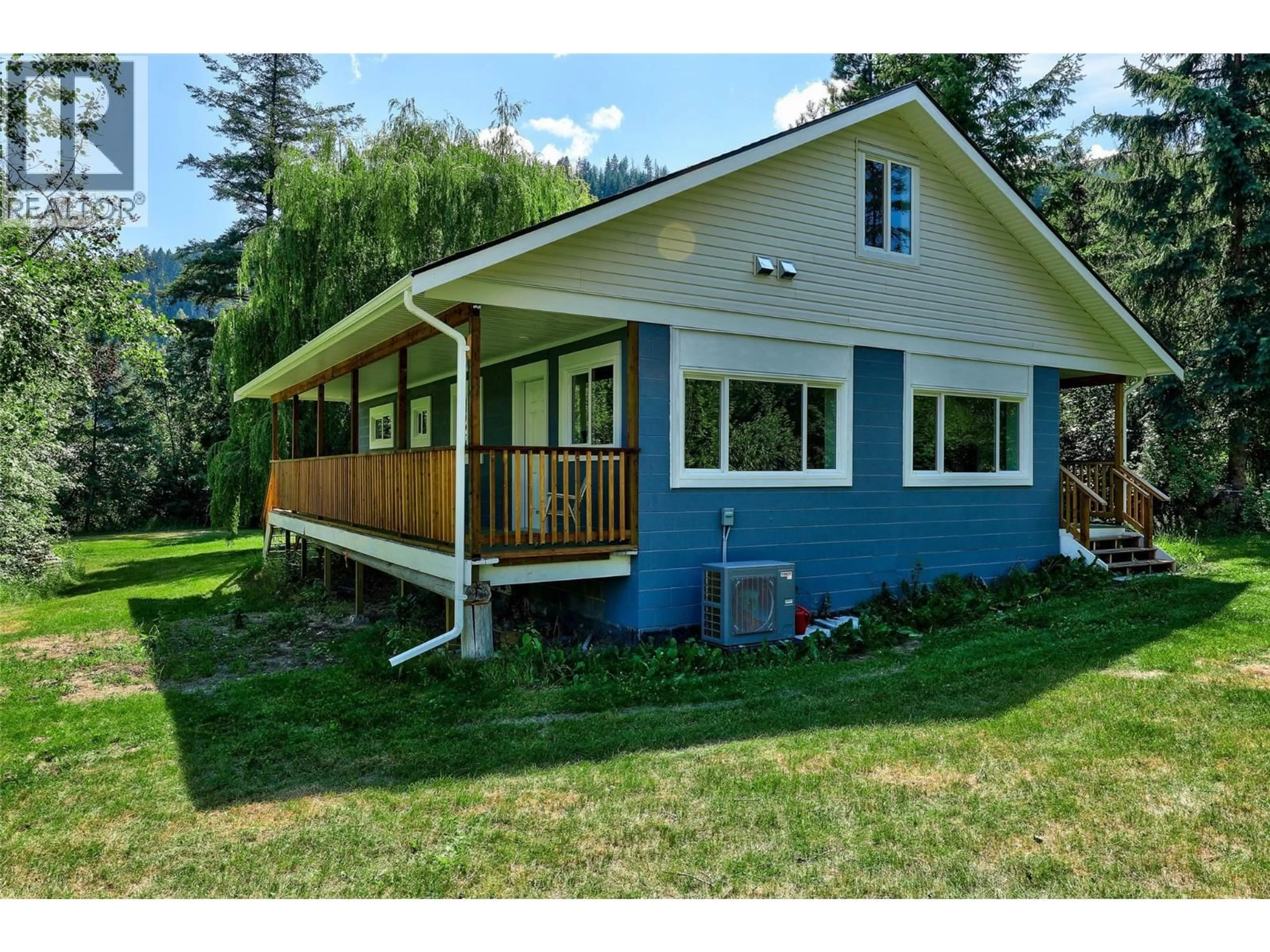 Home with vinyl exterior material, unknown for 228 WEBB ROAD, Little Fort British Columbia V0E2C0