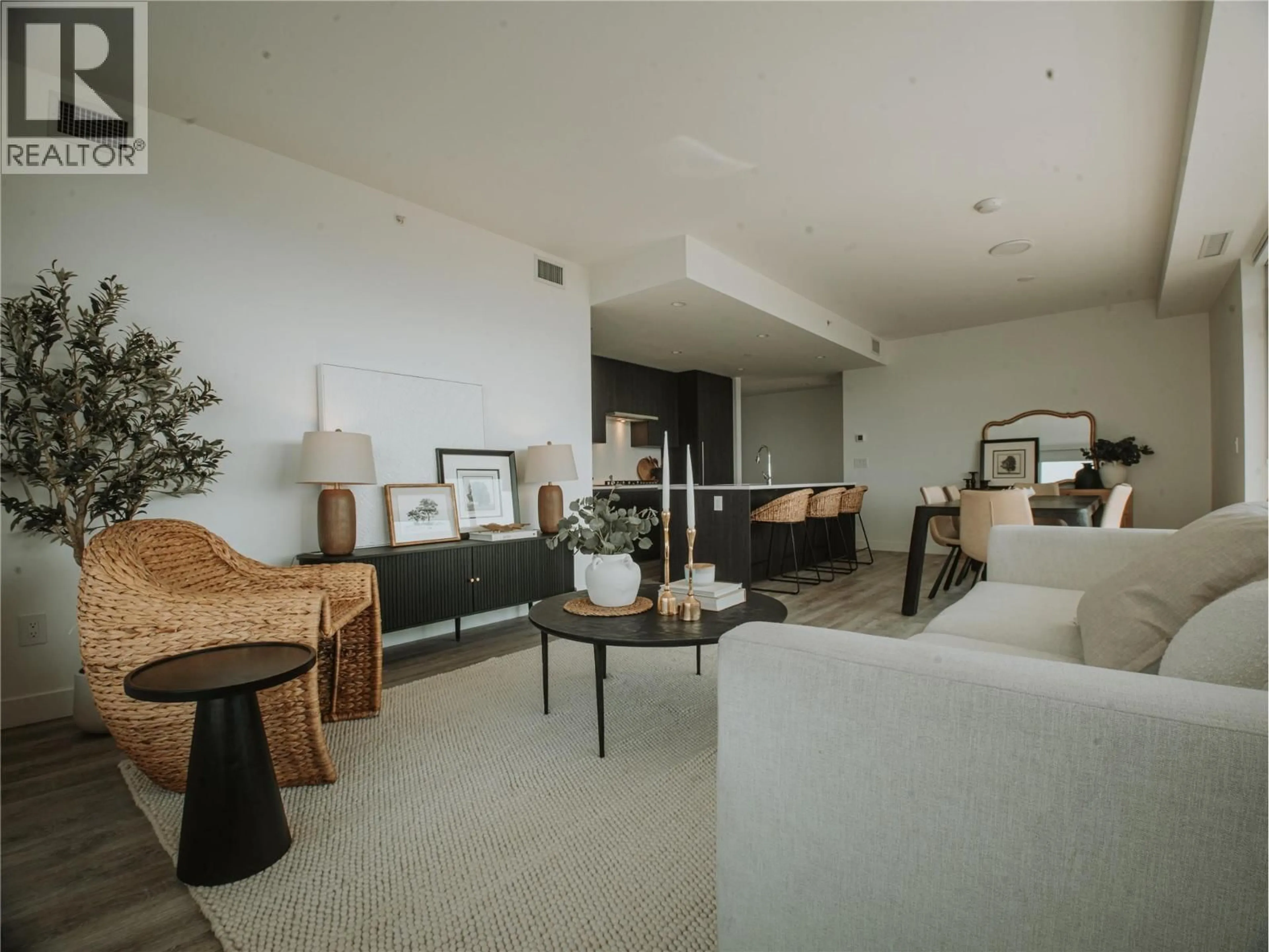 Living room with furniture, unknown for 1507 - 238 LEON AVENUE, Kelowna British Columbia V1Y6H9