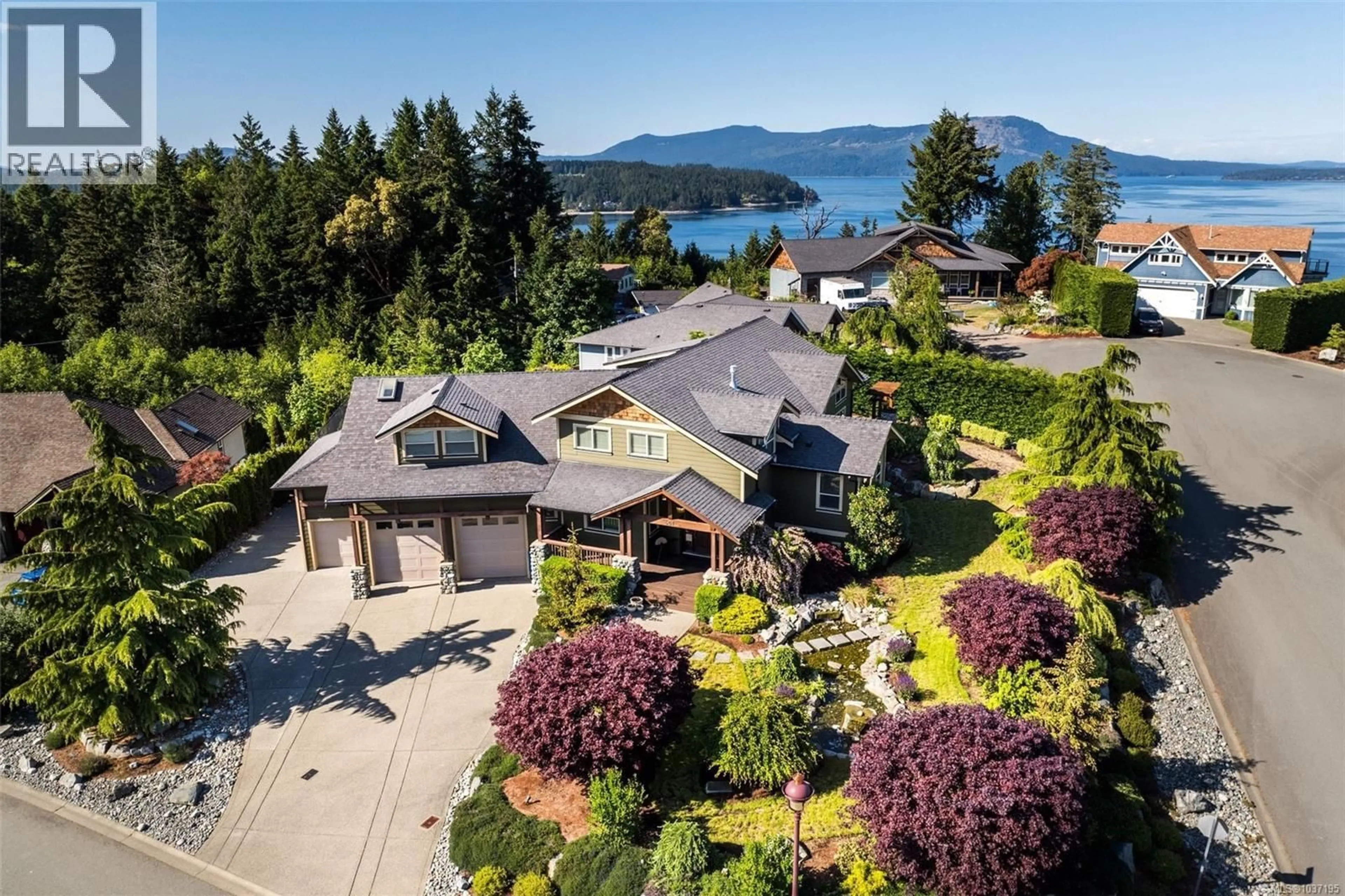 A pic from outside/outdoor area/front of a property/back of a property/a pic from drone, water/lake/river/ocean view for 601 SENTINEL DRIVE, Mill Bay British Columbia V0R2P4