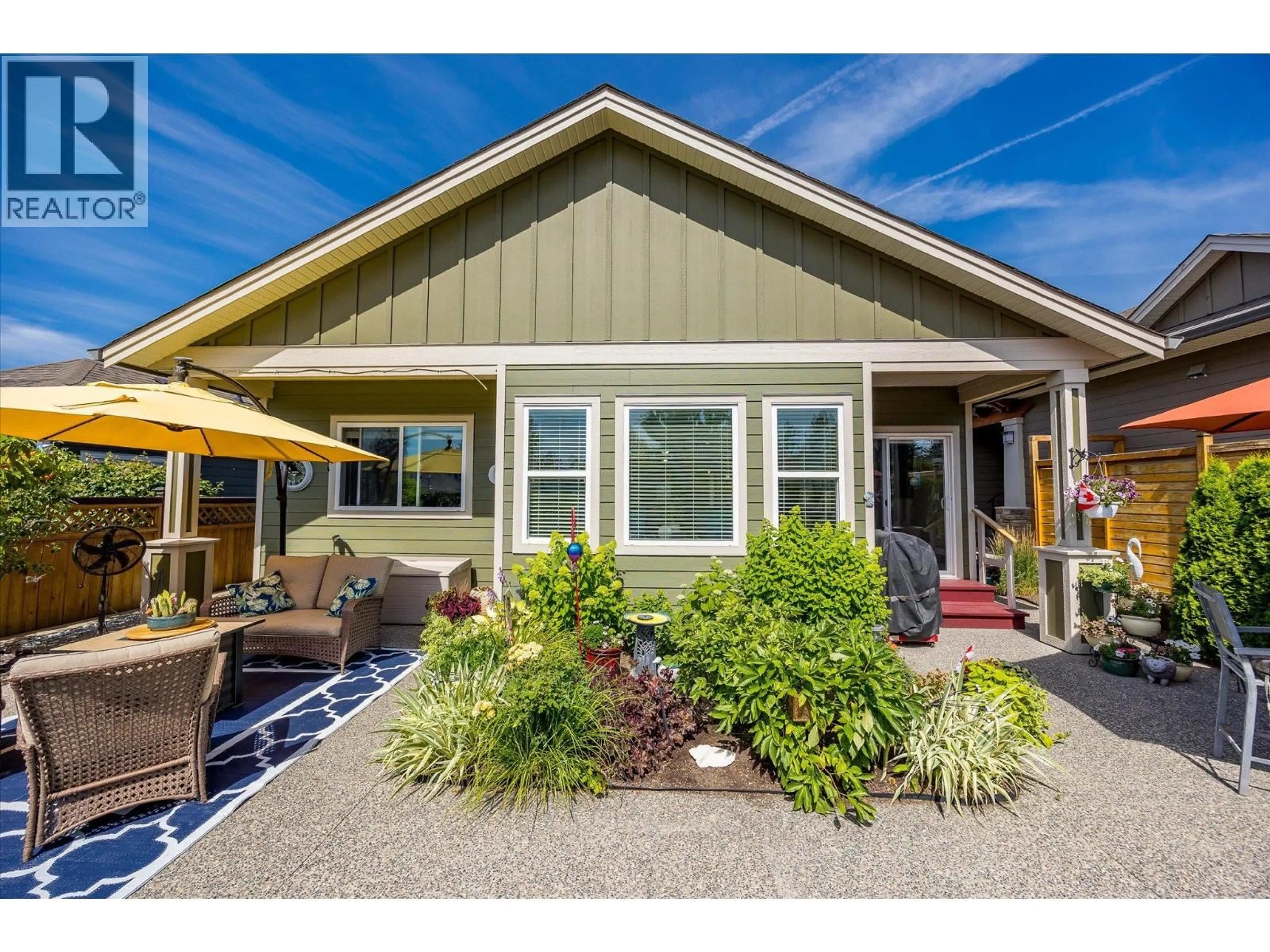 Home with vinyl exterior material, street for 3357 KINGFISHER ROAD, Westbank British Columbia V4T3A5