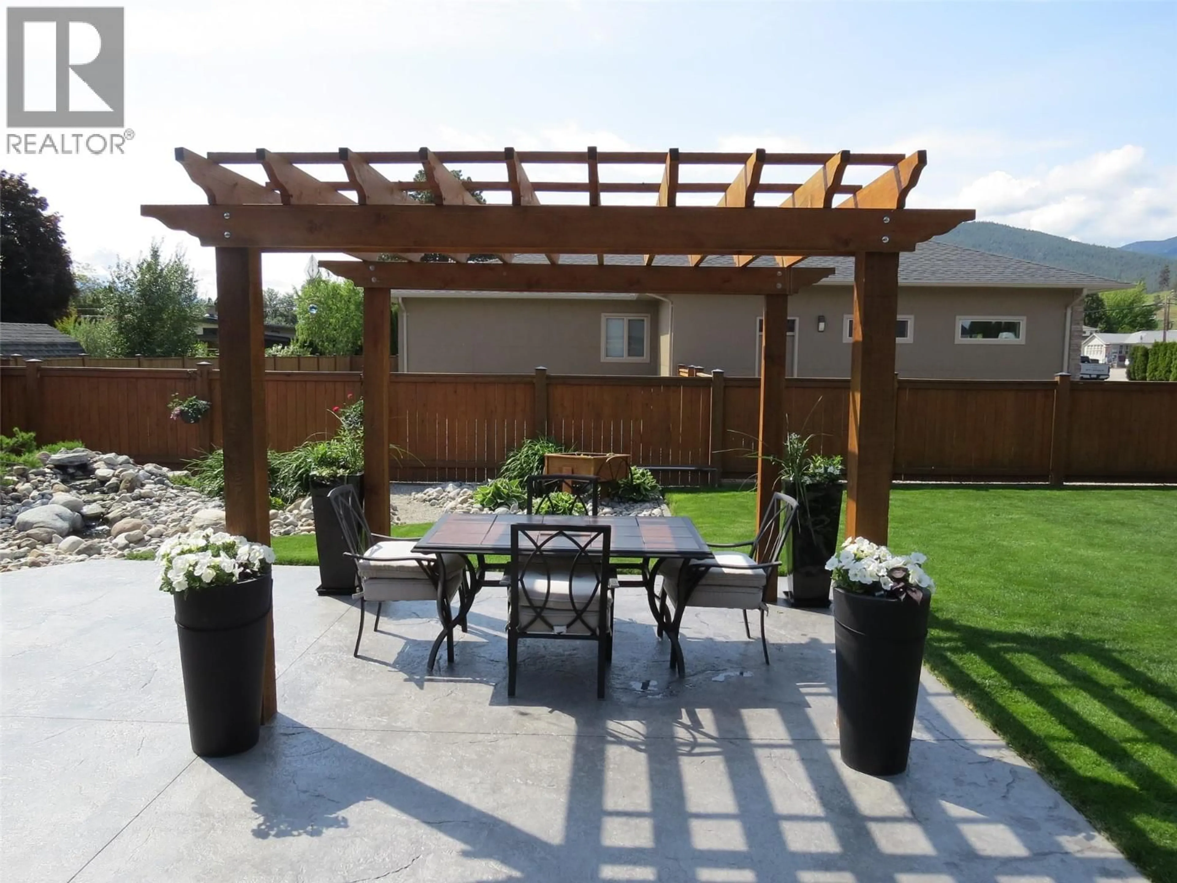 Patio, street for 1715 BRITTON ROAD, Summerland British Columbia V0H1Z9