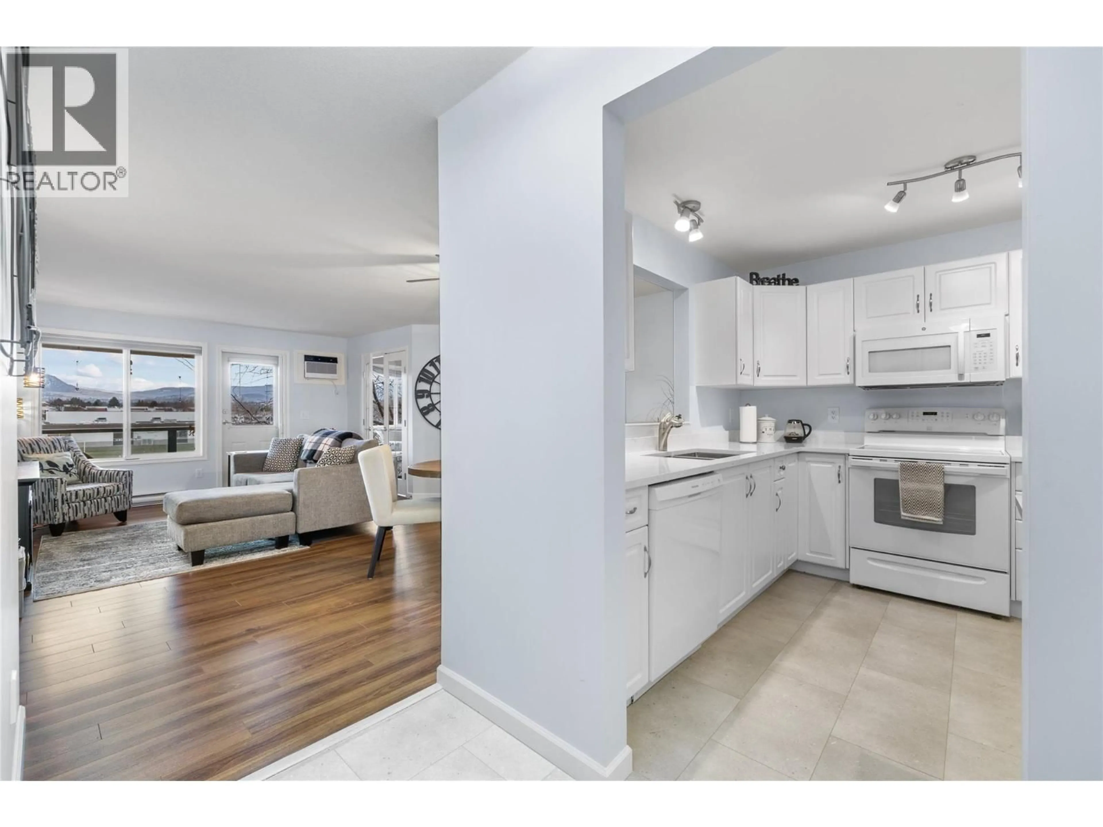 Open concept kitchen, unknown for 212 - 980 GLENWOOD AVENUE, Kelowna British Columbia V1Y9P2