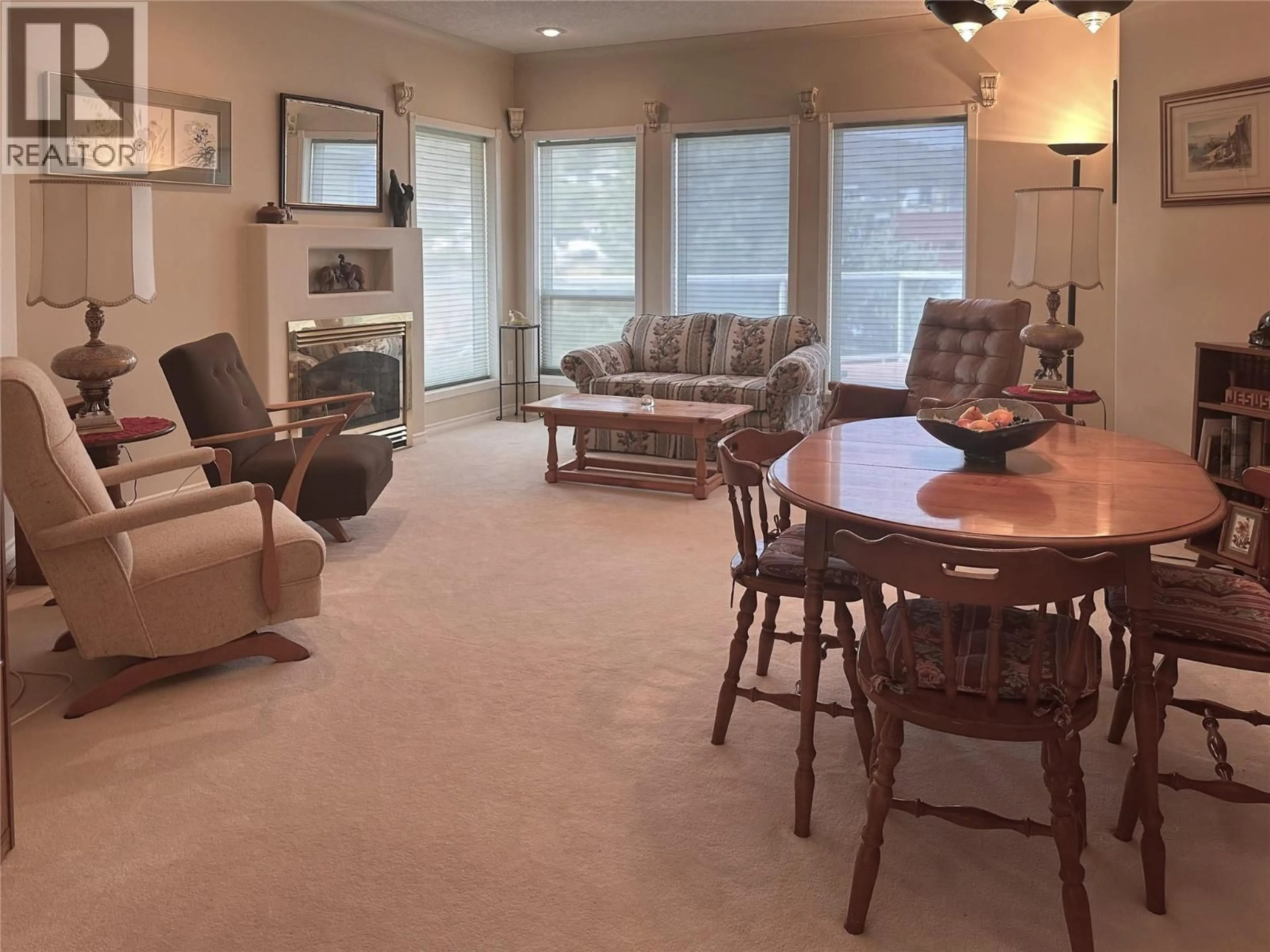 Living room with furniture, unknown for 101 - 45 HUDSONS BAY TRAIL, Kamloops British Columbia V2C6N5