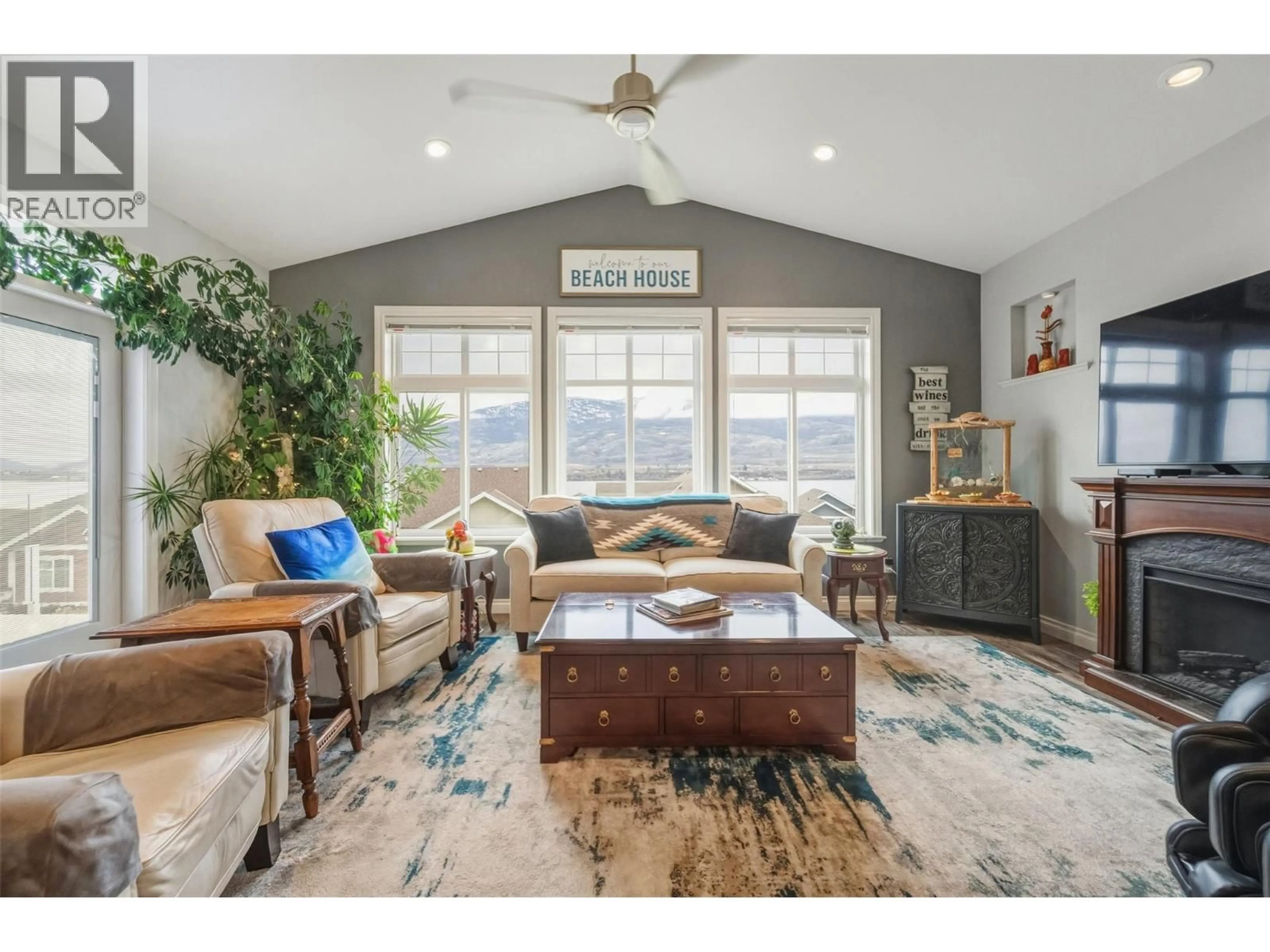 Living room with furniture, unknown for 269 - 2450 RADIO TOWER ROAD, Oliver British Columbia V0H1T1