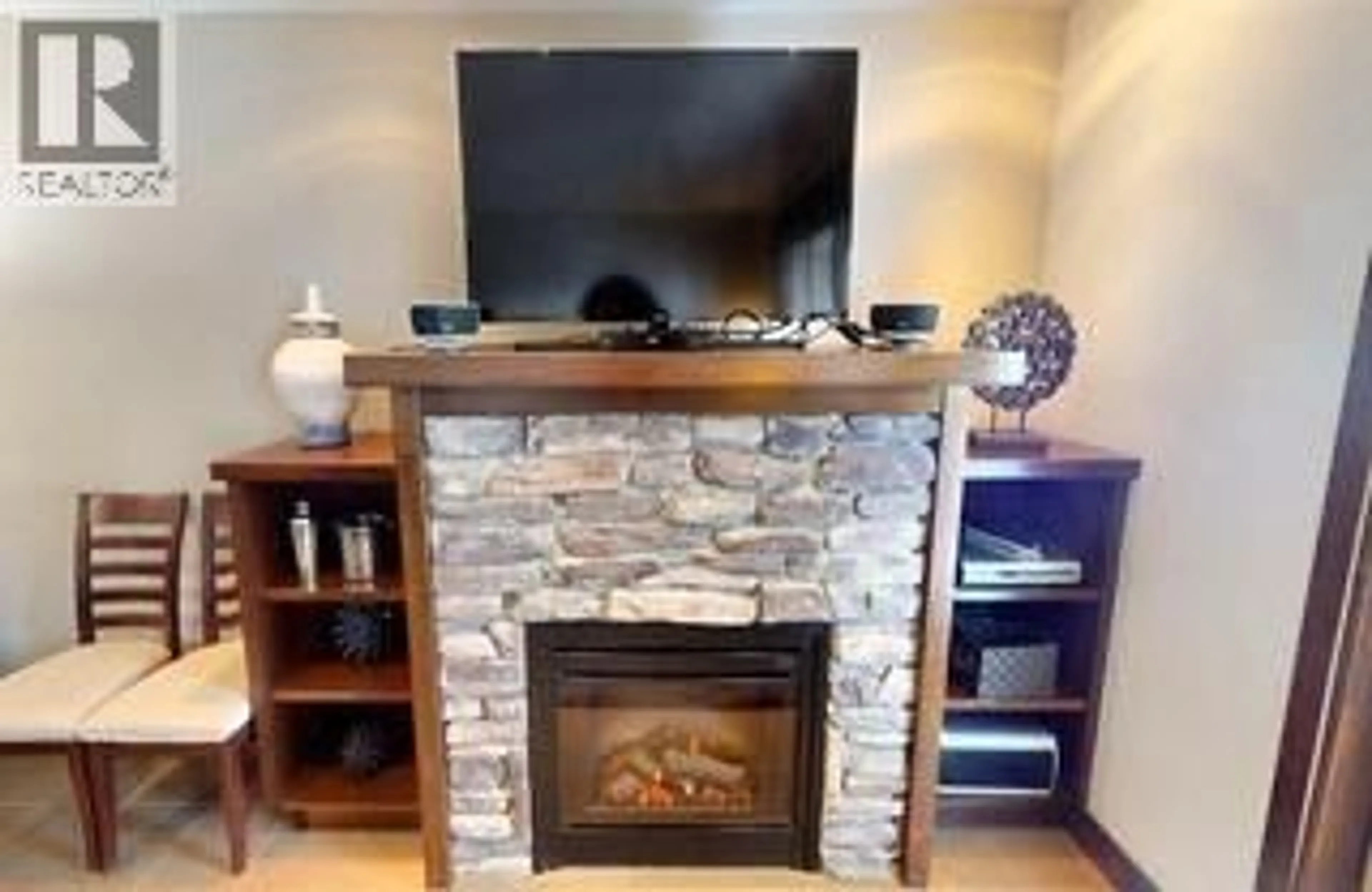 Home theater for 725 I1 - 700 BIGHORN BOULEVARD, Radium Hot Springs British Columbia V0A1M0