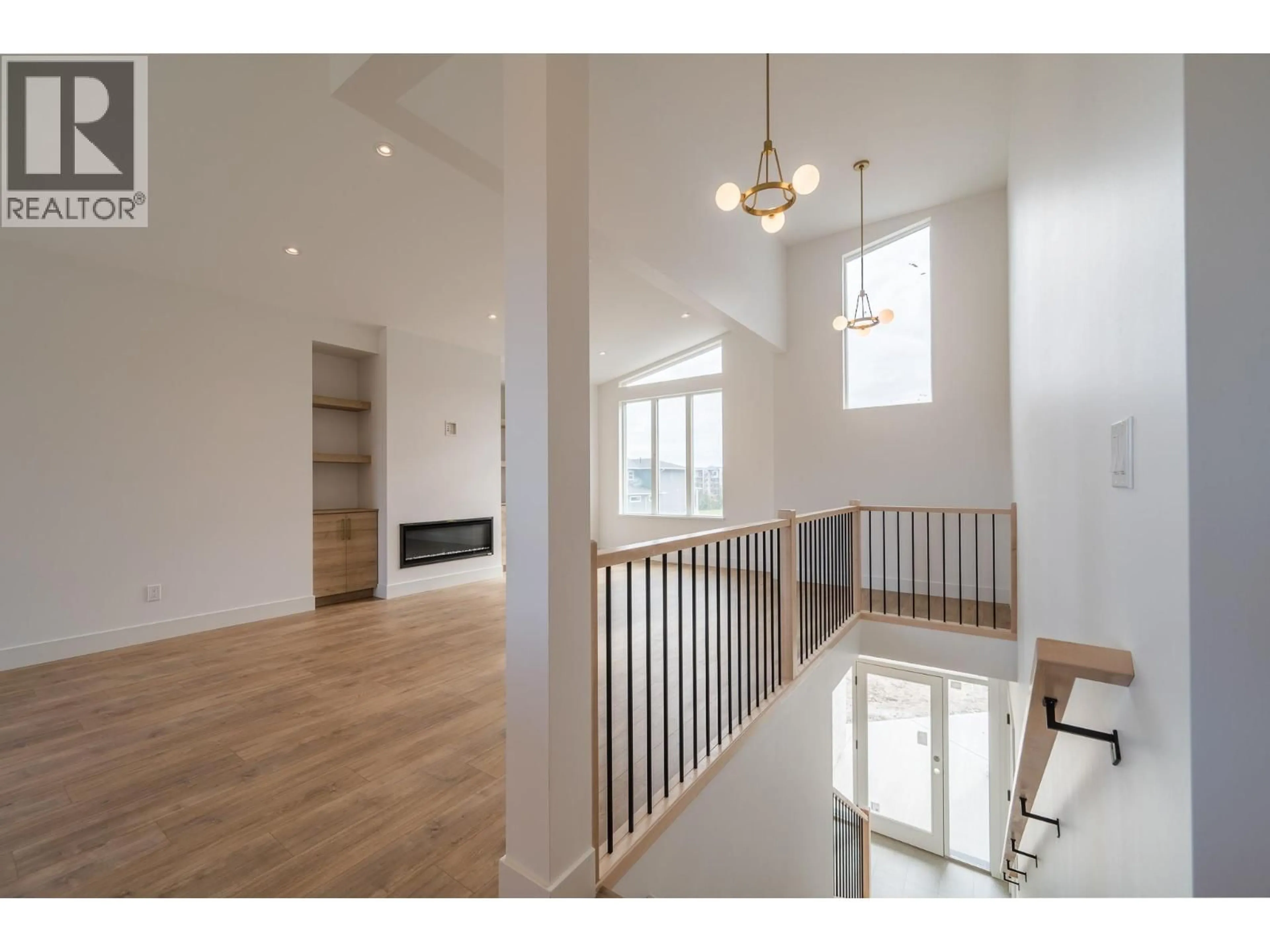 Unknown for 1609 CORDONIER PLACE, Kamloops British Columbia V2E0E4