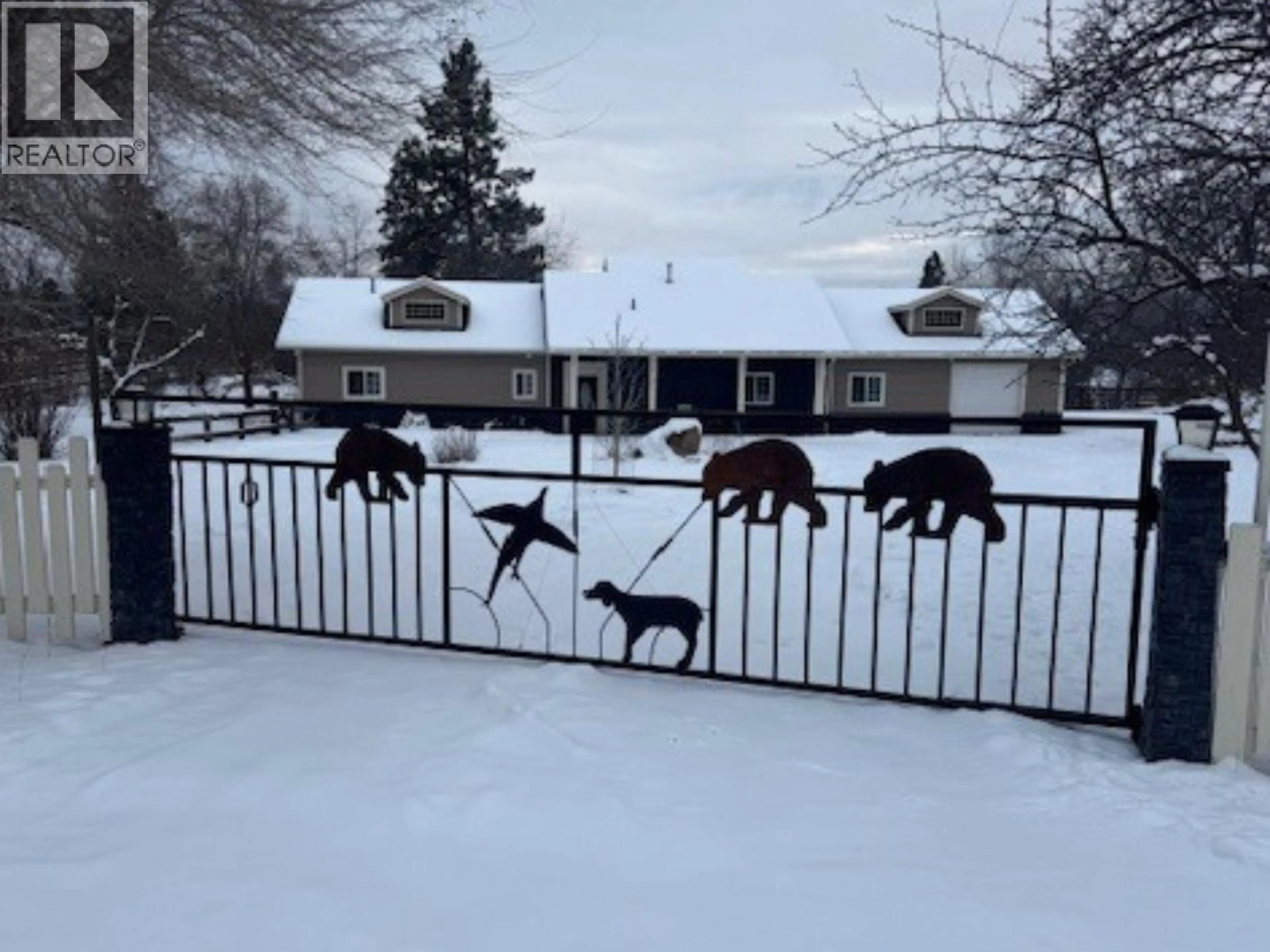 A pic from outside/outdoor area/front of a property/back of a property/a pic from drone, street for 2950 MELLOR ROAD, Cranbrook British Columbia V1C7C8