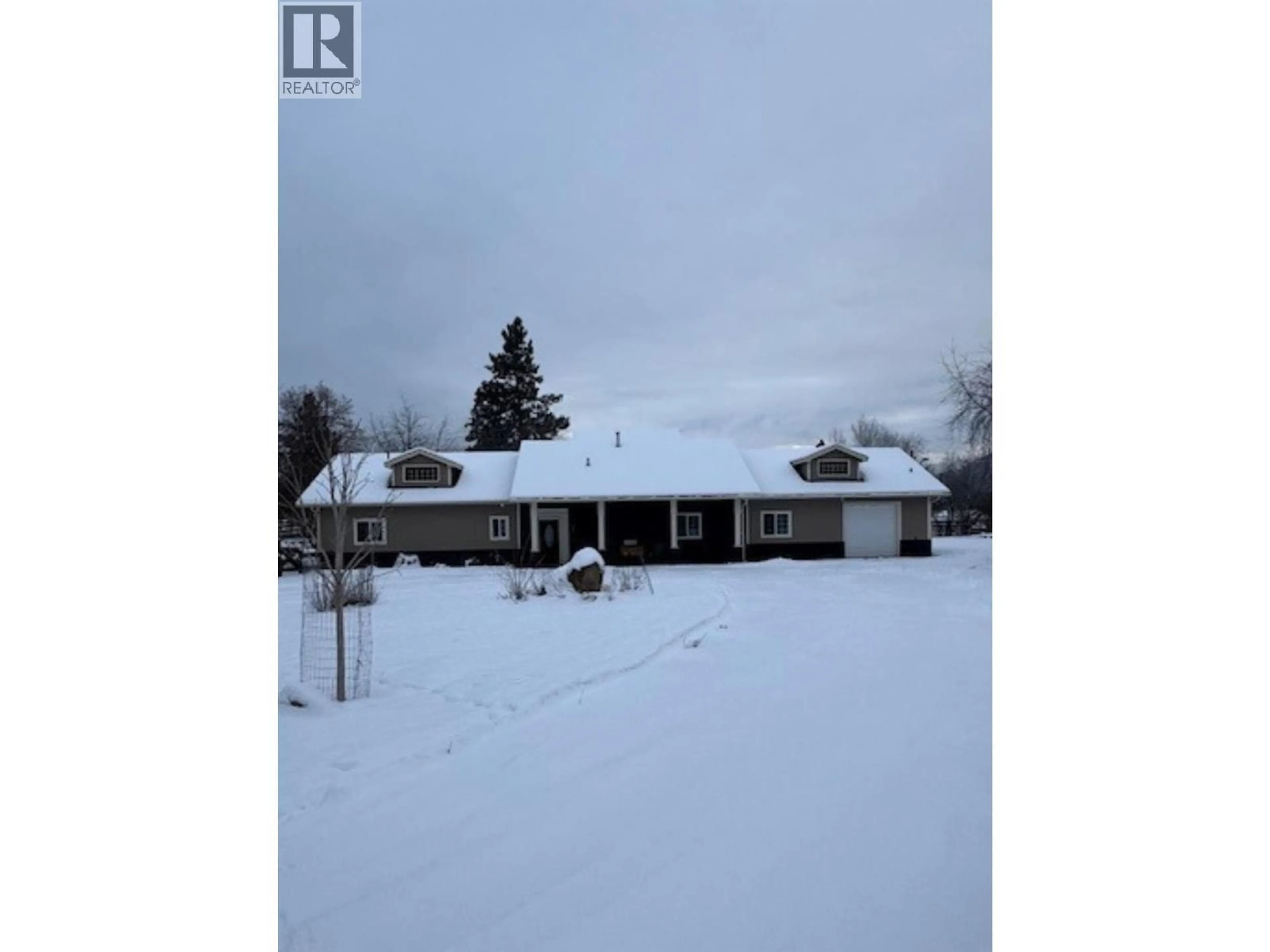 A pic from outside/outdoor area/front of a property/back of a property/a pic from drone, unknown for 2950 MELLOR ROAD, Cranbrook British Columbia V1C7C8