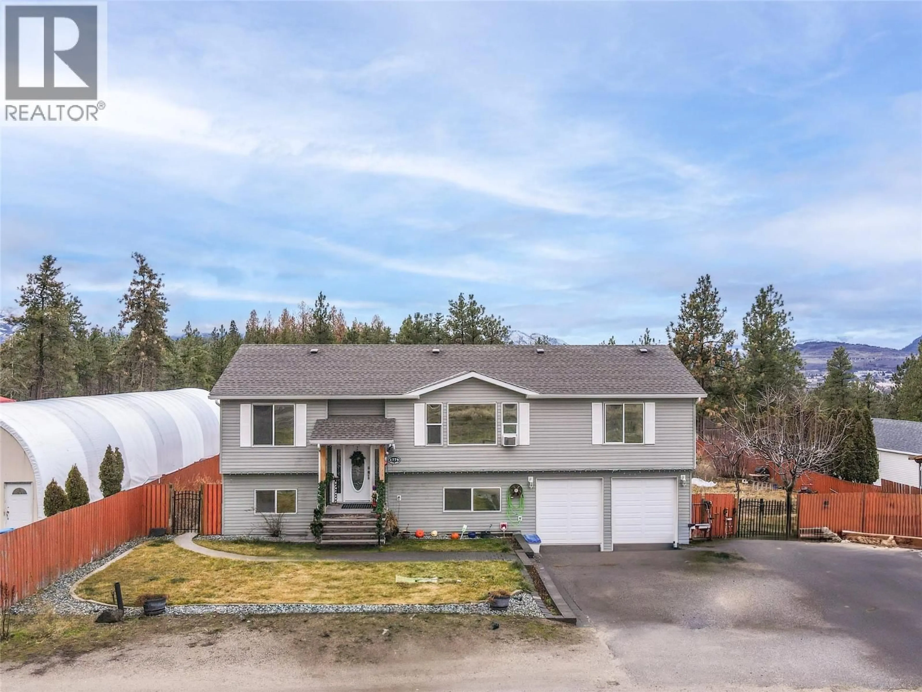 A pic from outside/outdoor area/front of a property/back of a property/a pic from drone, street for 1774 ALEC CRESCENT, Westbank British Columbia V4T2M5