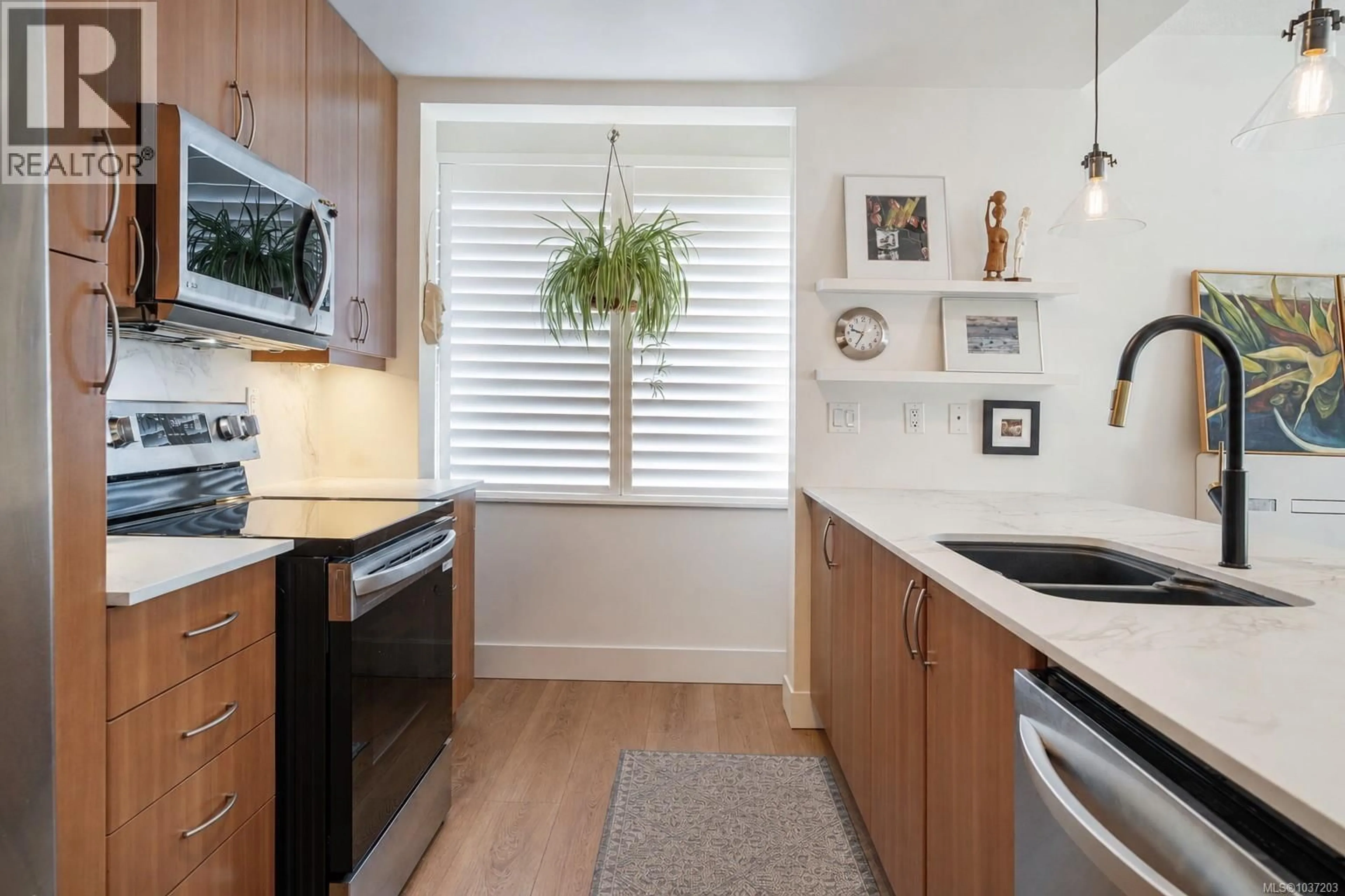 Standard kitchen, unknown for 305 - 300 WATERFRONT CRESCENT, Victoria British Columbia V8T5K3