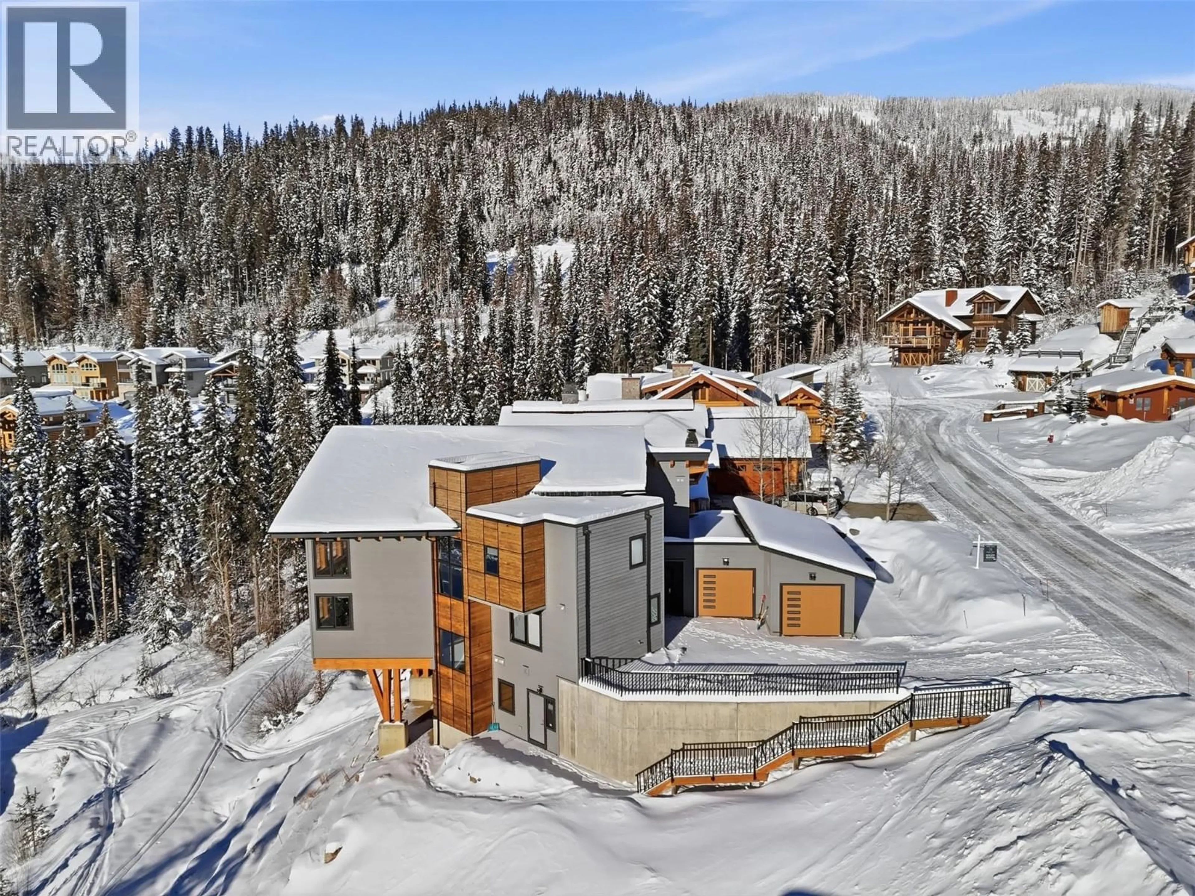 A pic from outside/outdoor area/front of a property/back of a property/a pic from drone, unknown for 4249 BELLA VISTA DRIVE, Sun Peaks British Columbia V0E5N0