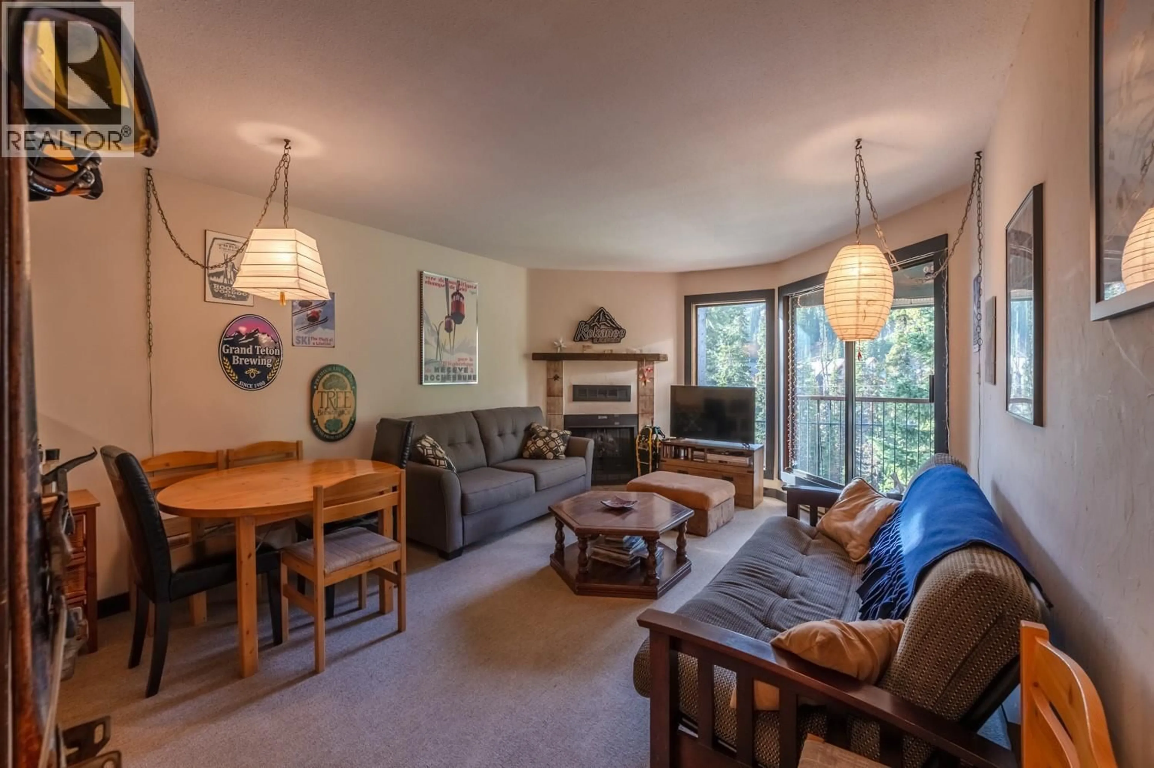 Living room with furniture, unknown for 305 - 1191 APEX MOUNTAIN ROAD, Apex Mountain British Columbia V2A0E2