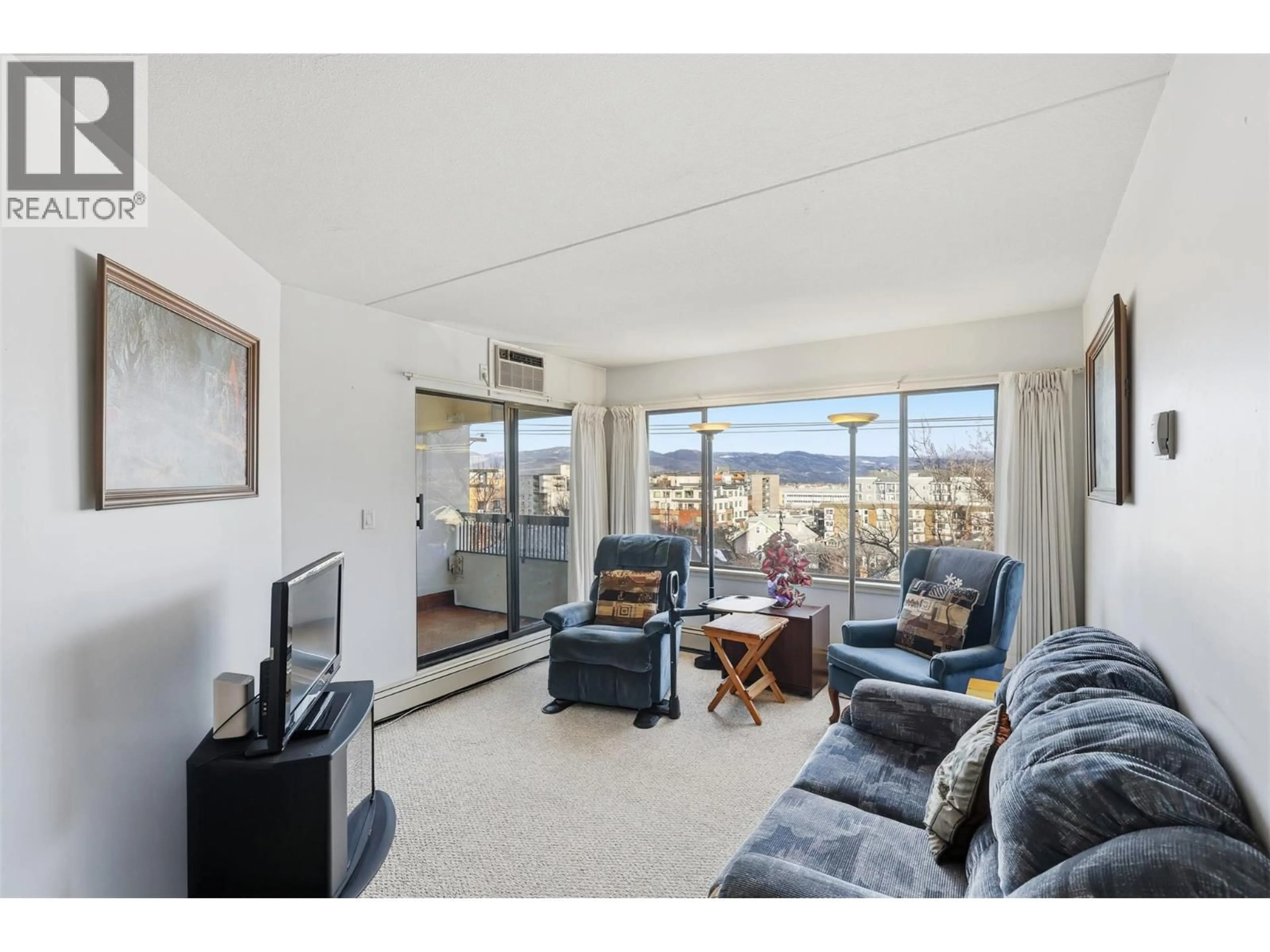 Living room with furniture, unknown for 401 - 525 NICOLA STREET, Kamloops British Columbia V2C6J5