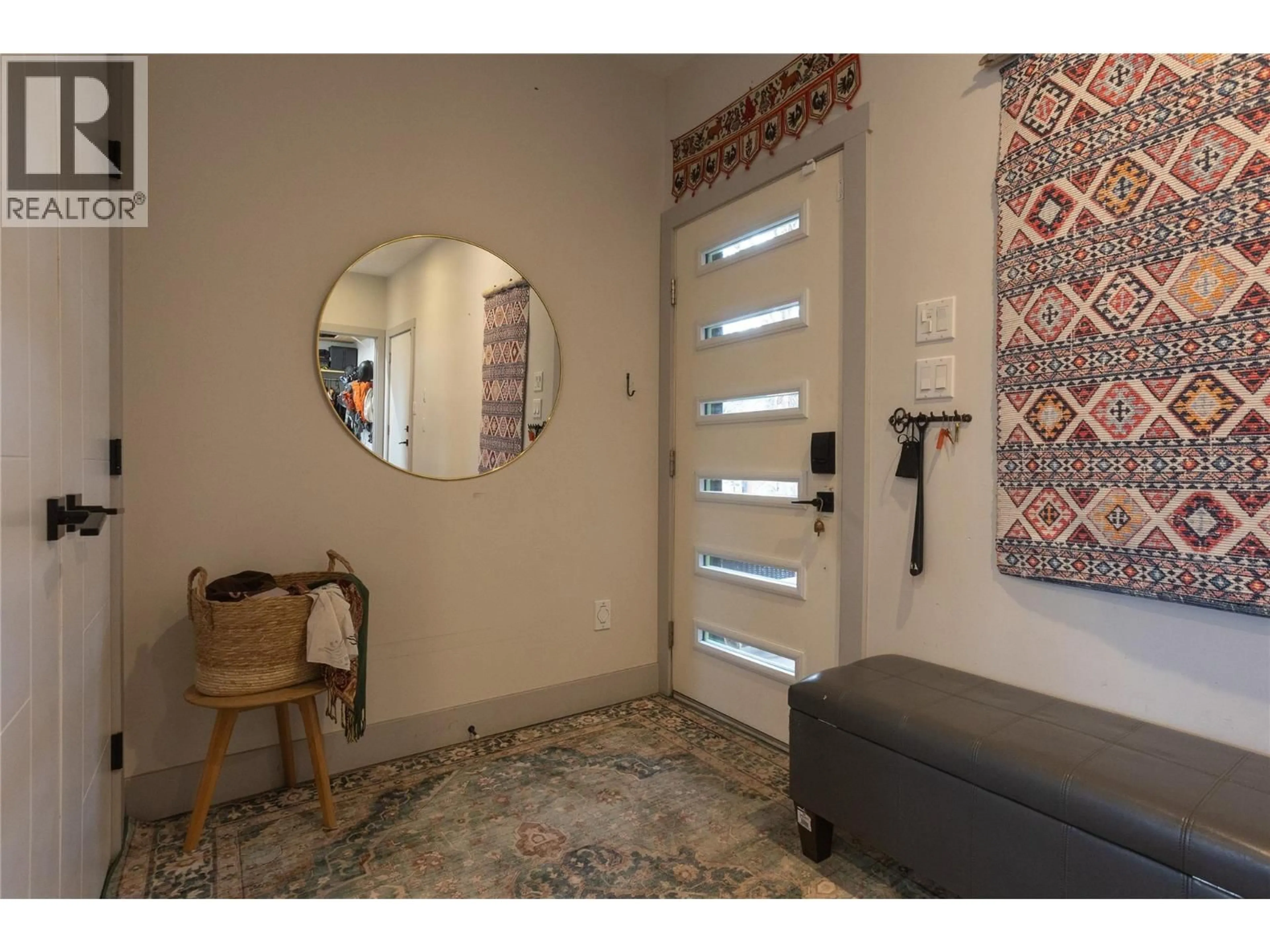 Indoor entryway for 610 WASSON STREET, Nelson British Columbia V1L3G7