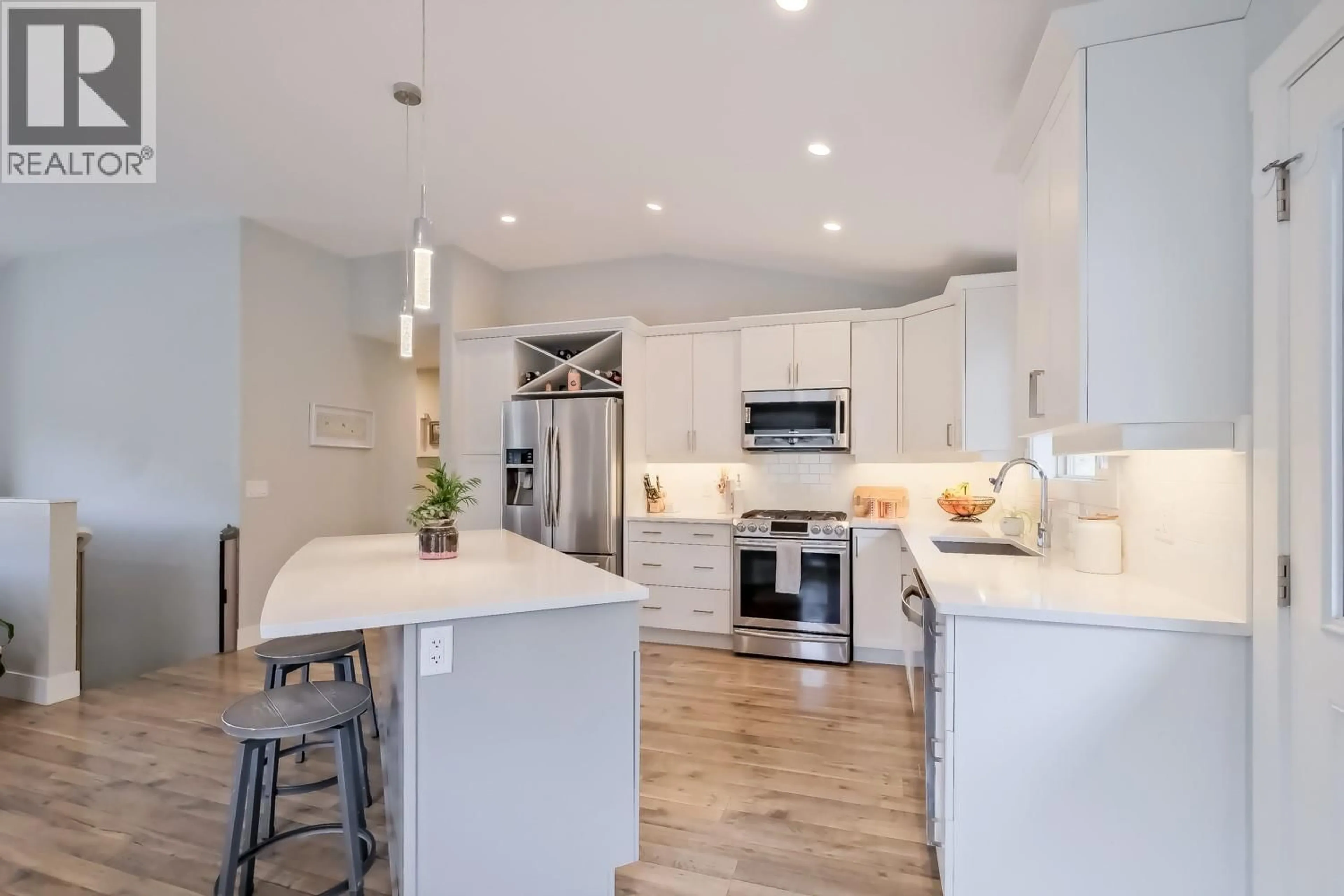 Open concept kitchen, unknown for 2582 PARAMOUNT DRIVE, West Kelowna British Columbia V4T3H5
