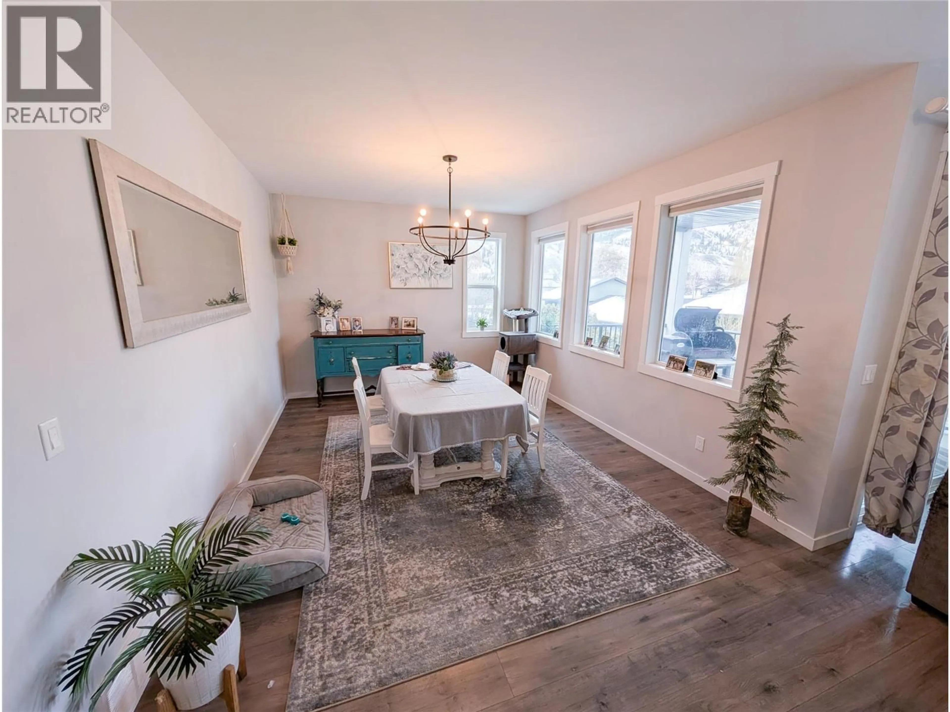 Dining room, wood/laminate floor for 2710 BEACHMOUNT CRESCENT, Kamloops British Columbia V2B0E6