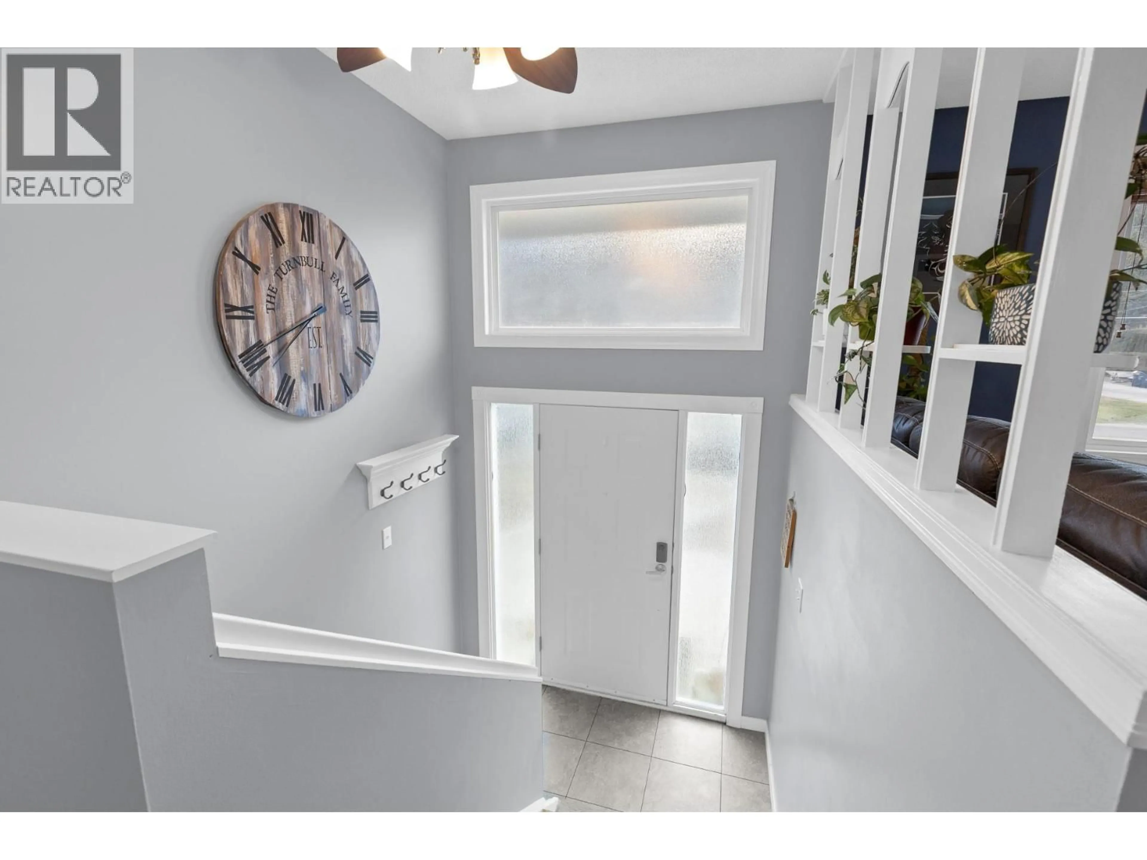 Indoor entryway for 1420 BRENTWOOD ROAD, West Kelowna British Columbia V1Z1L1