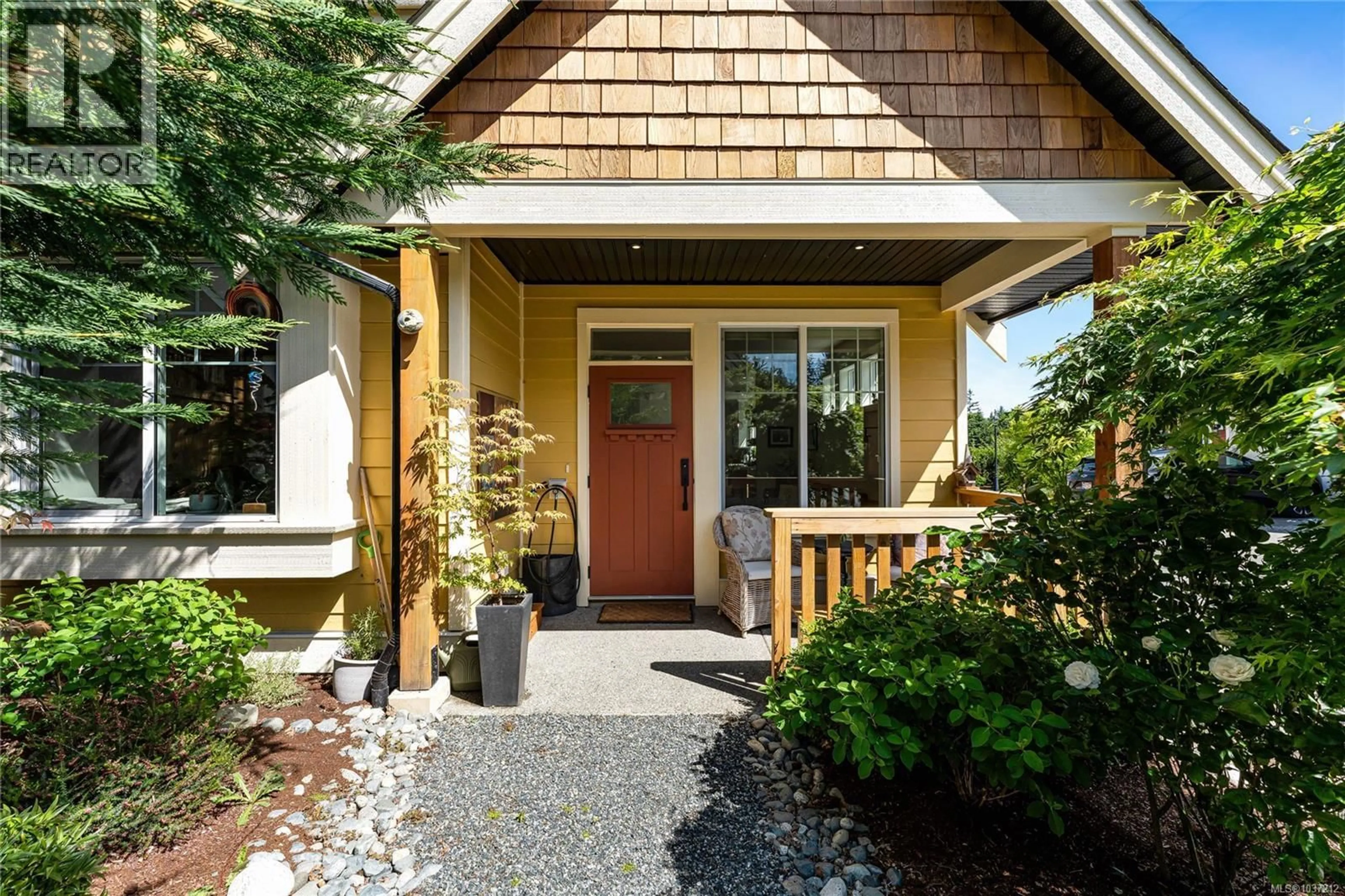 Indoor entryway for 105 - 3003 KEYSTONE DRIVE, Duncan British Columbia V9L0E1