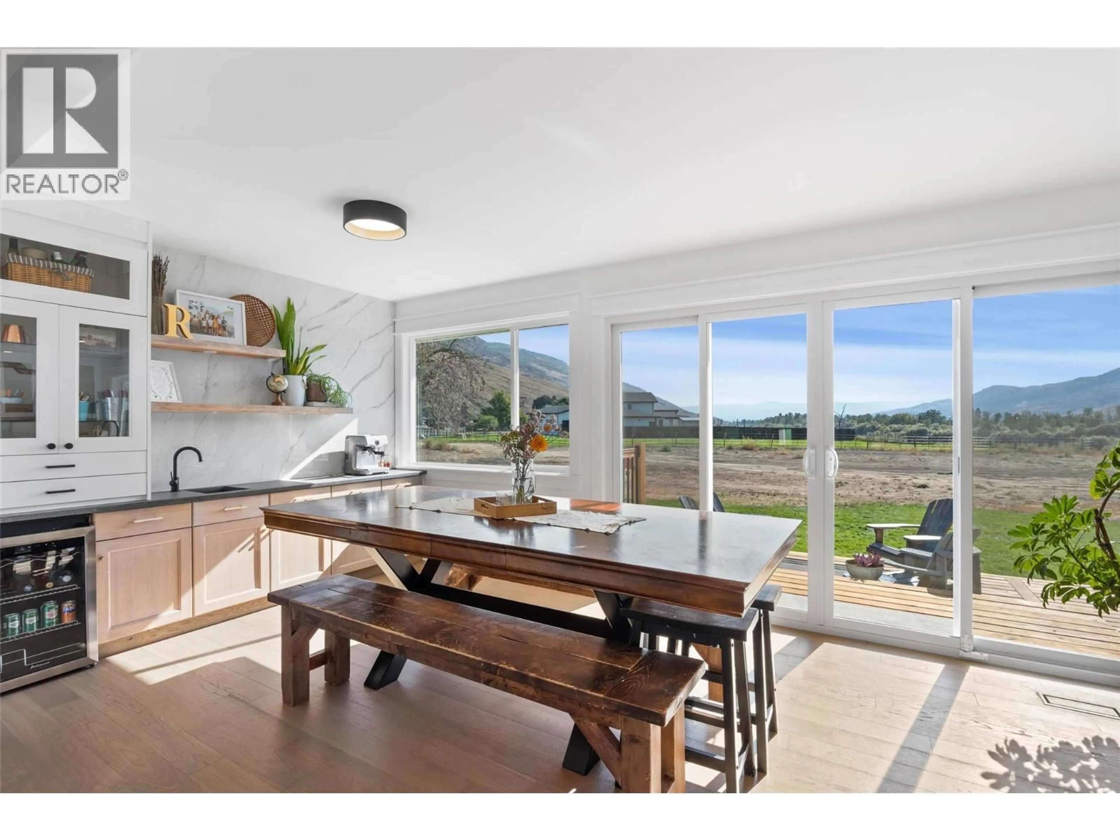 Open concept kitchen, unknown for 203 MATTOCH MCKEAGUE ROAD, Kamloops British Columbia V2H1L2