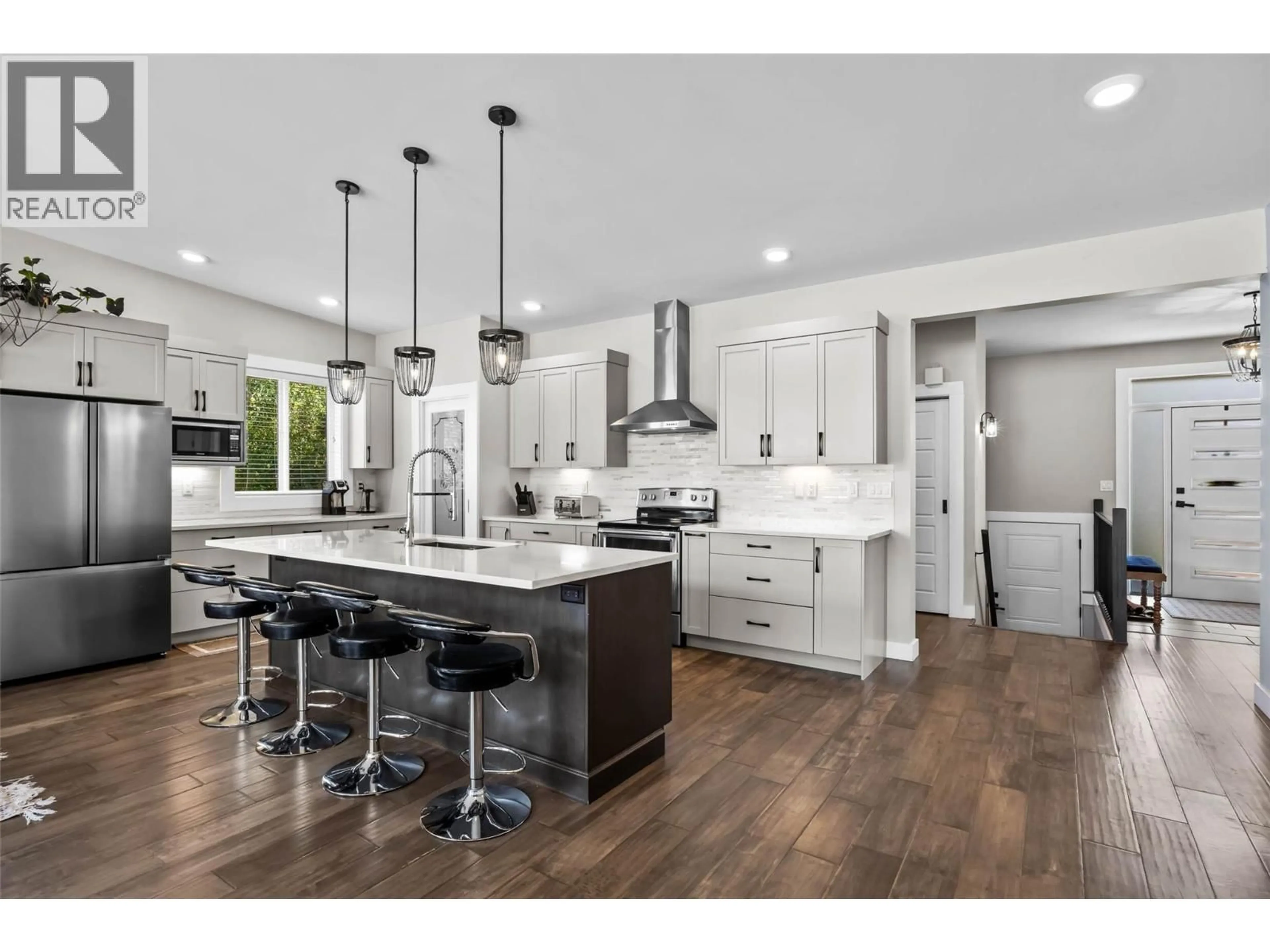 Open concept kitchen, unknown for 637 MILL ROAD, Chase British Columbia V0E1M0