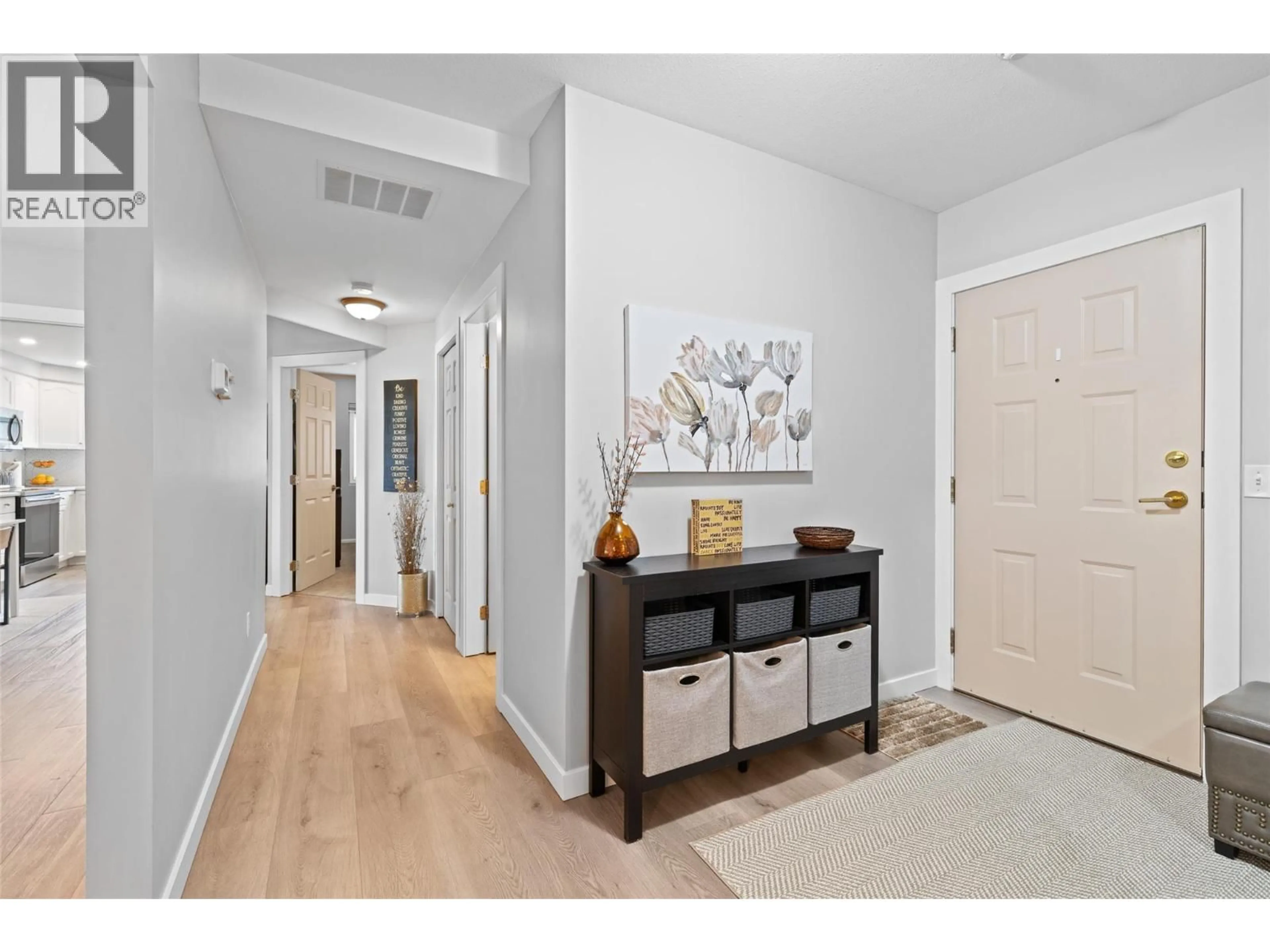 Indoor entryway for 115 - 3335 RICHTER STREET, Kelowna British Columbia V1W3Y1