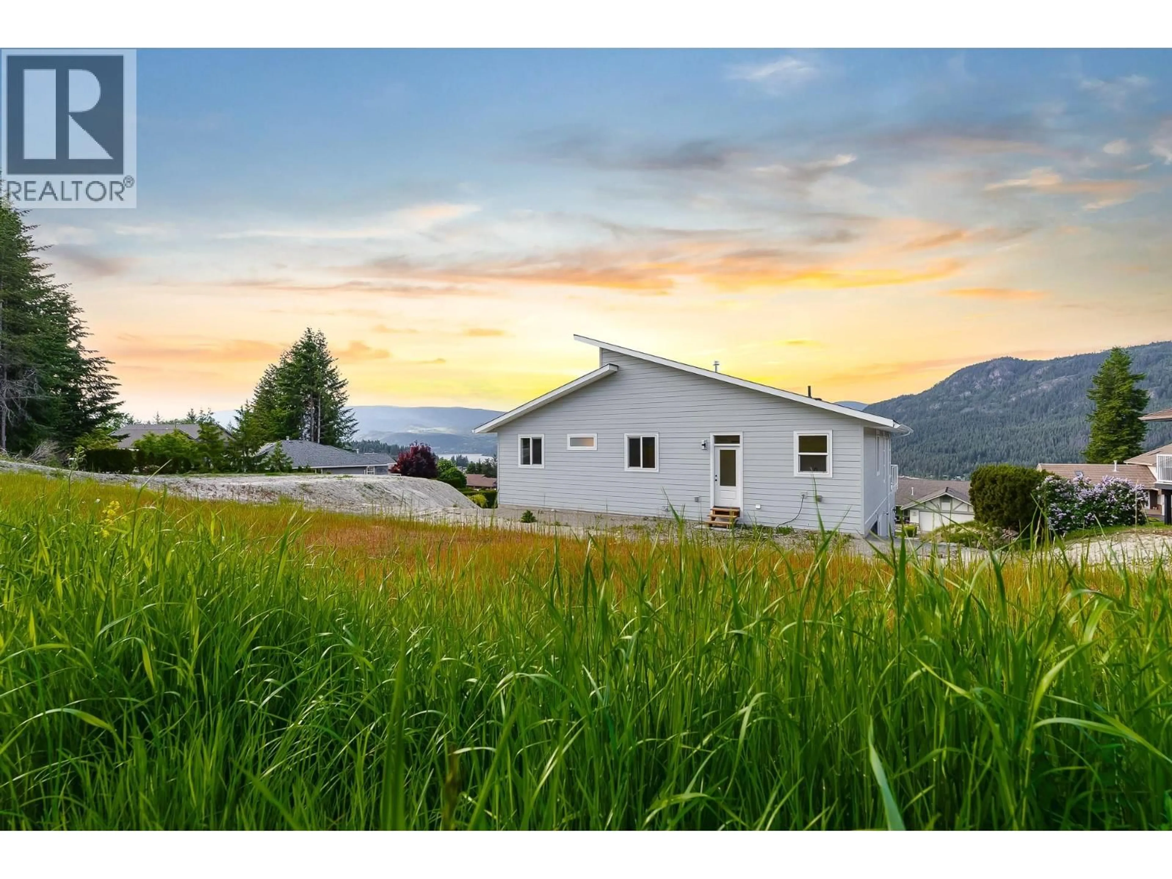 Unknown for 2594 GRAND VIEW PLACE, Blind Bay British Columbia V0E1H2