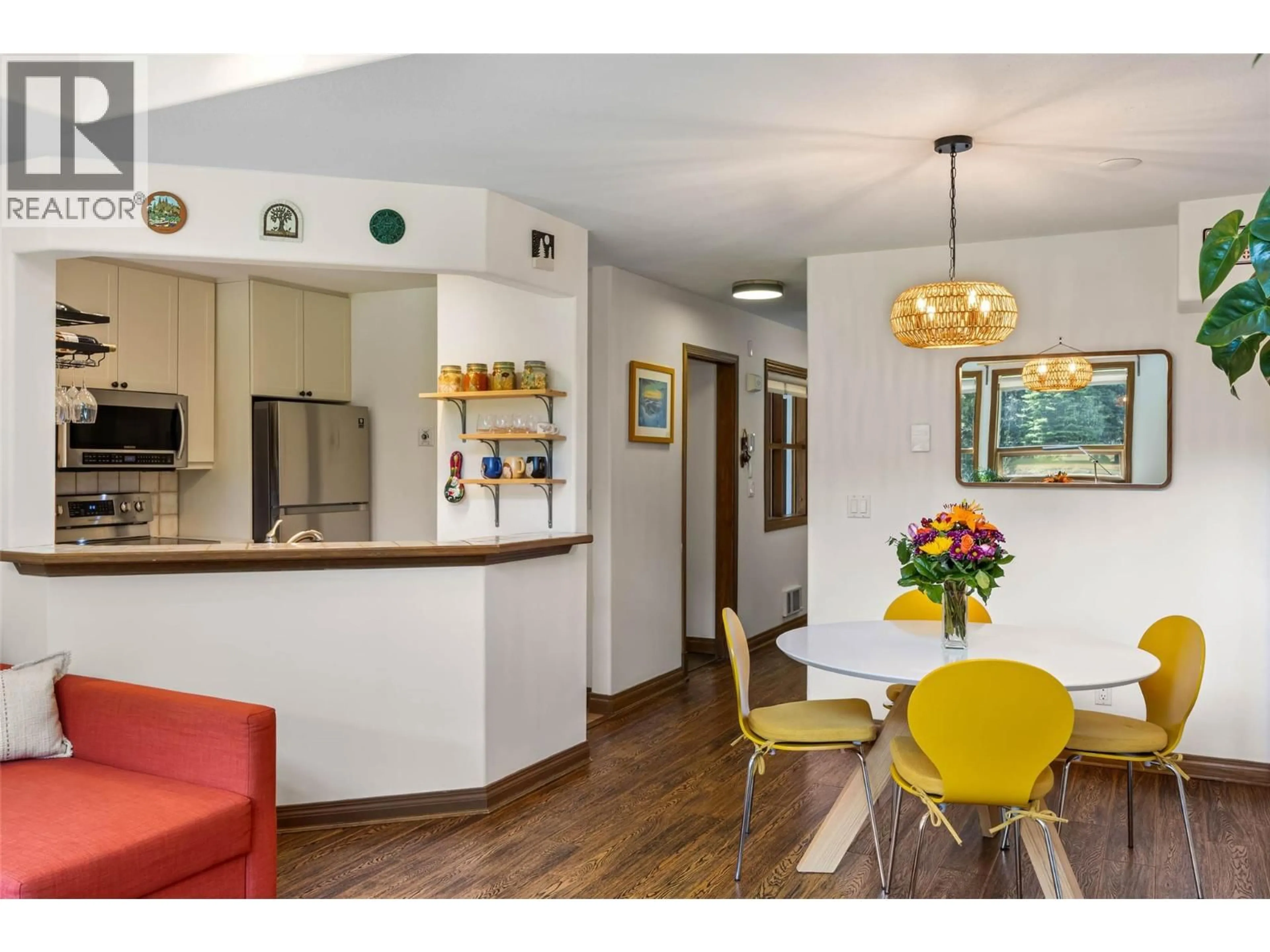 Open concept kitchen, unknown for 24 - 2140 SUN PEAKS ROAD, Sun Peaks British Columbia V0E5N0