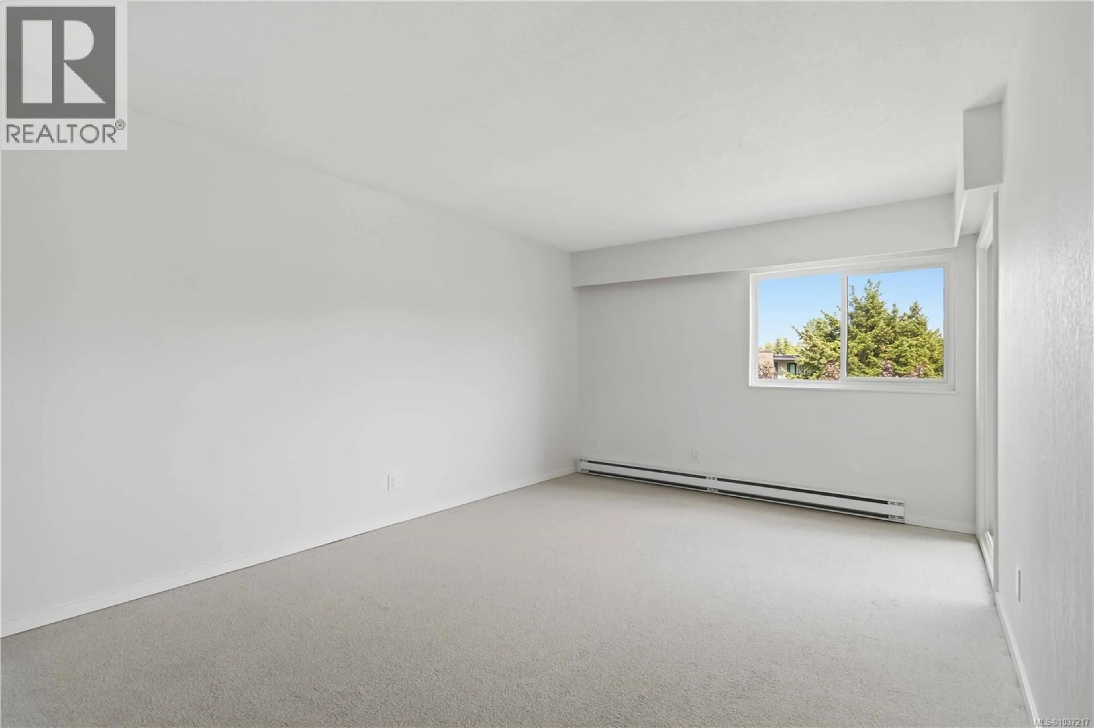 A pic of a room for 305 - 1870 MCKENZIE AVENUE, Saanich British Columbia V8N4X3
