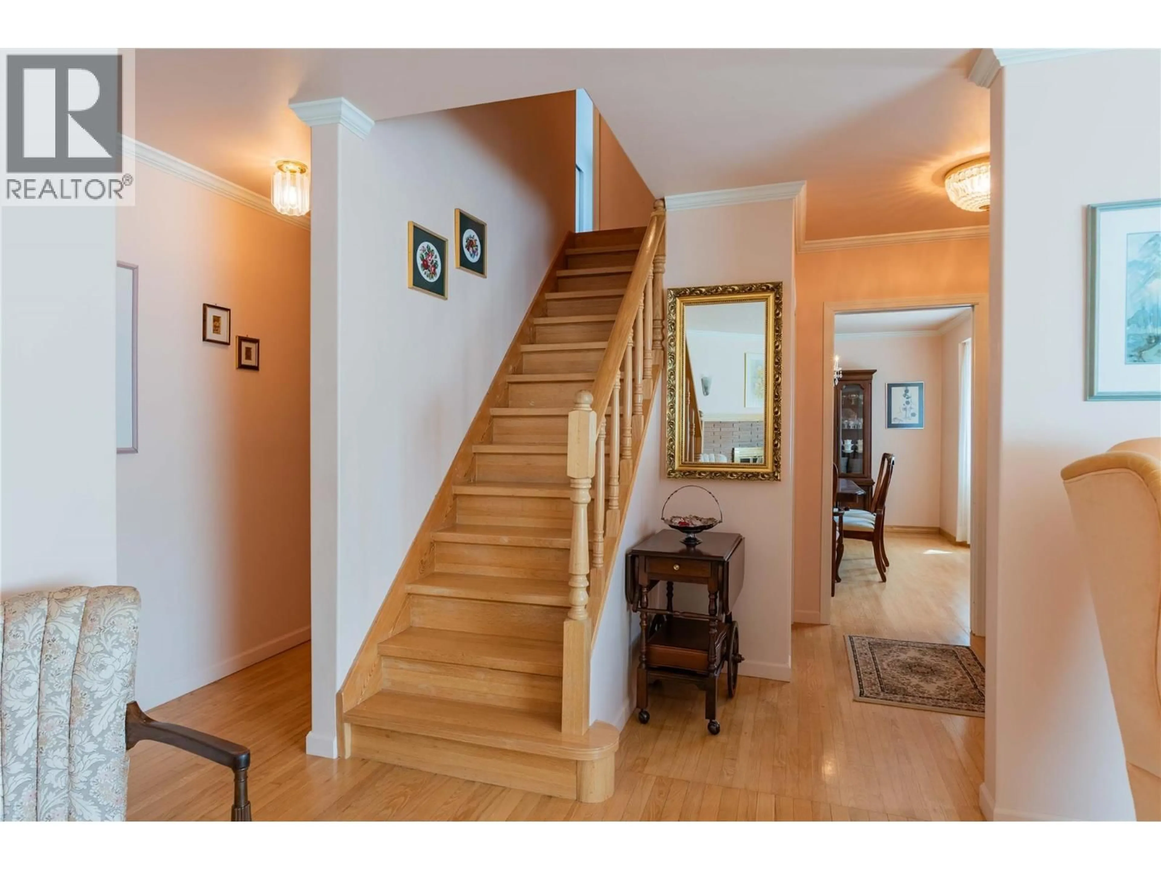 Indoor foyer for 945 THACKERAY STREET, Warfield British Columbia V1R2C3
