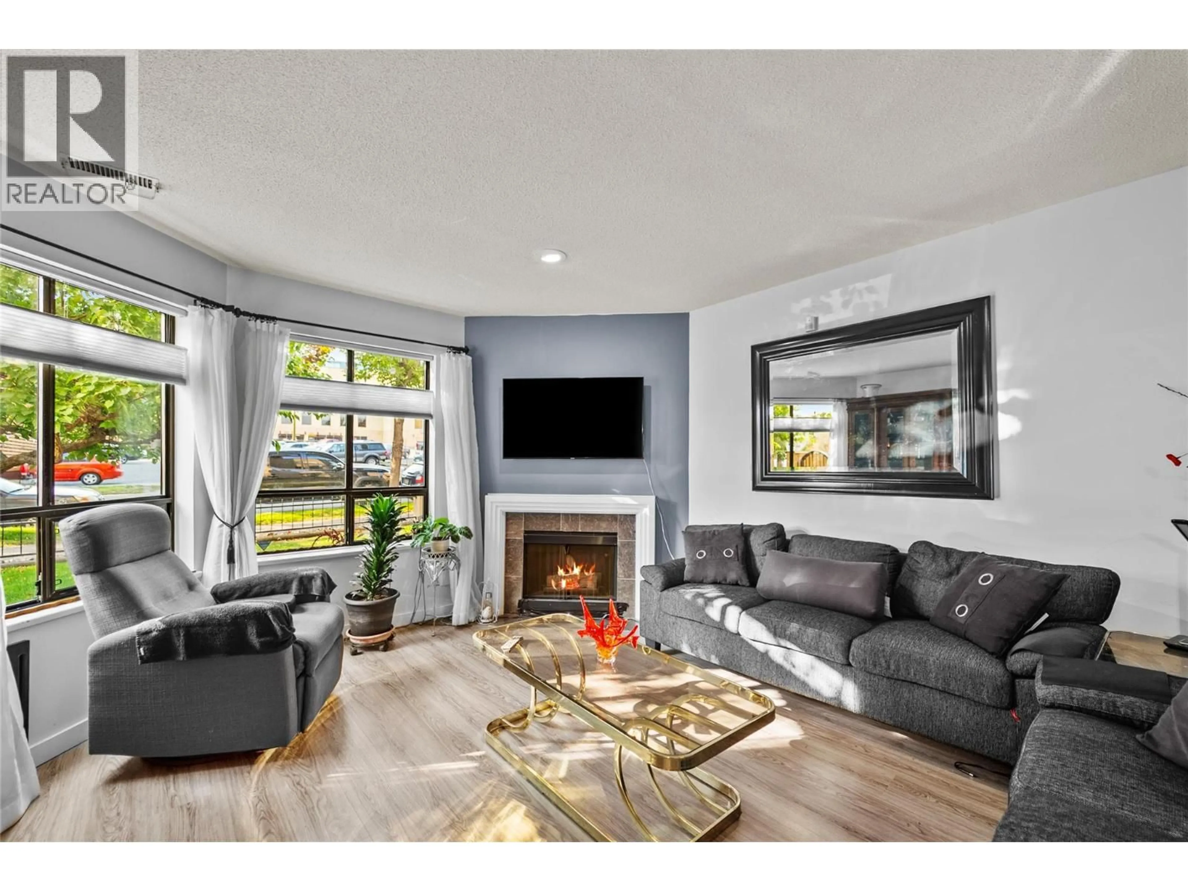 Living room with furniture, unknown for 108 - 338 NICOLA STREET, Kamloops British Columbia V2C2P5