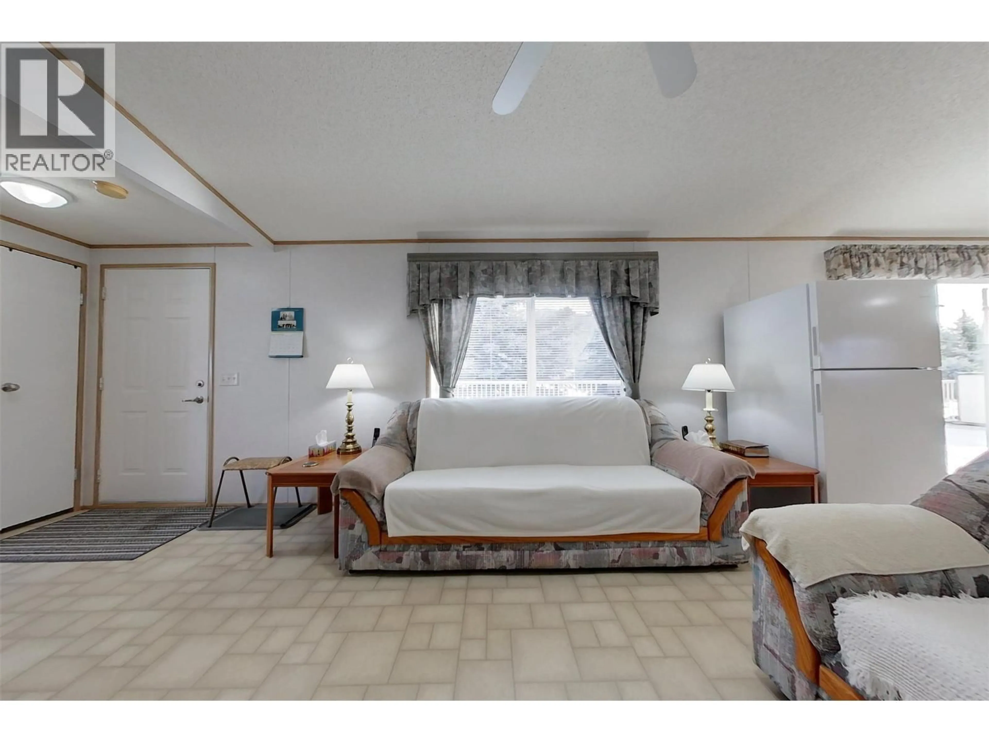 Bedroom with bed, unknown for 2404 28TH STREET, Lister British Columbia V0B1G2